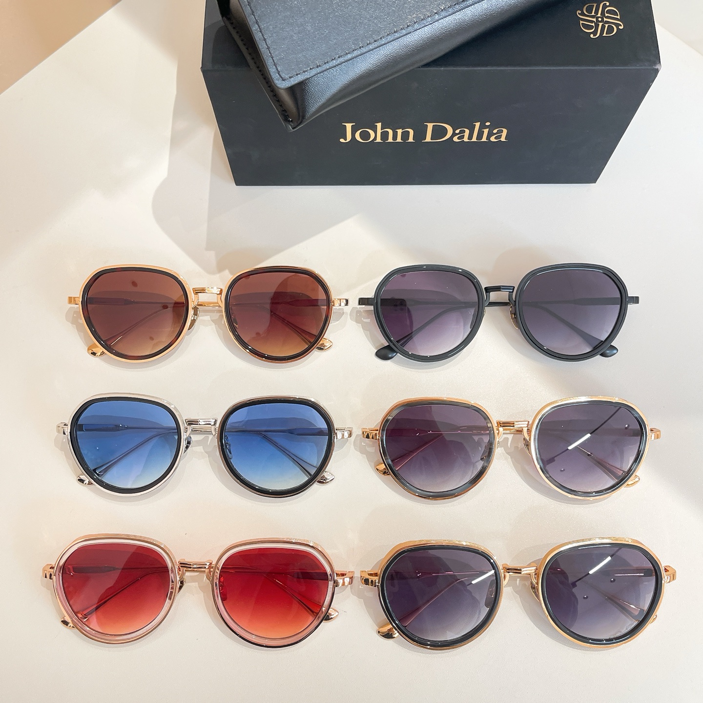 John Daila🌟🌟🌟MODEL: JOHNDALIASCARLETT🌟🌟🌟SIZE: 52口22-