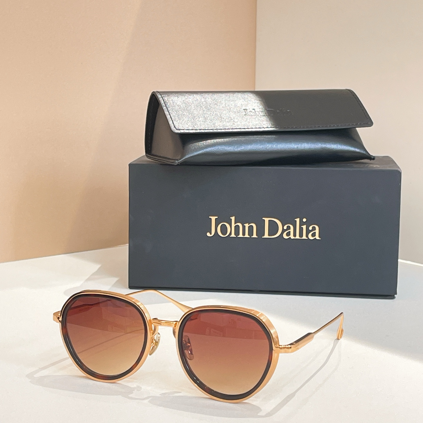 John Daila🌟🌟🌟MODEL: JOHNDALIASCARLETT🌟🌟🌟SIZE: 52口22-
