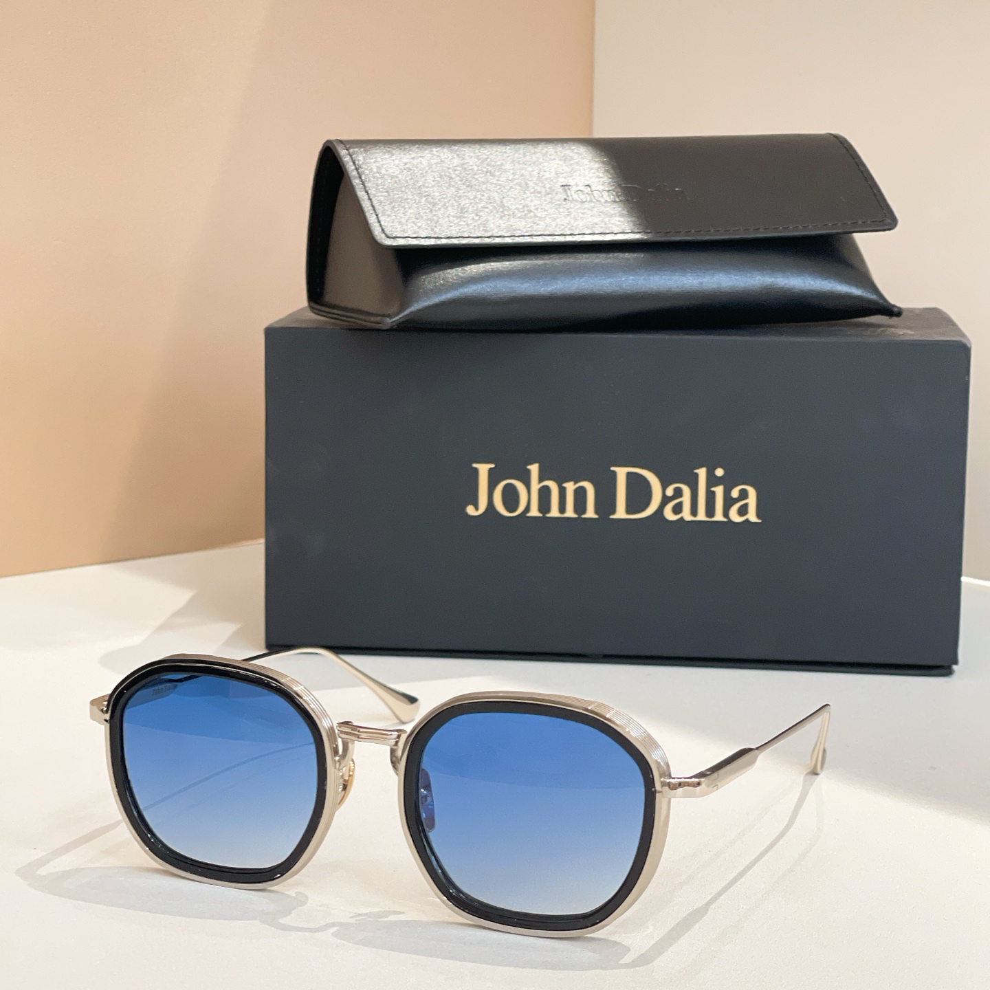 John Daila🌟🌟🌟MODEL: JOHNDALIALEO🌟🌟🌟SIZE: 51口22-145🌟🌟