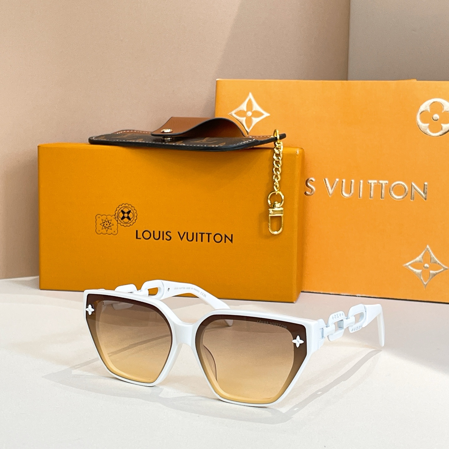 LOUIS VUITTO*🍁🍁🍁MODEL：Z2050U🍁🍁🍁SIZE：55口19-148🍁🍁🍁