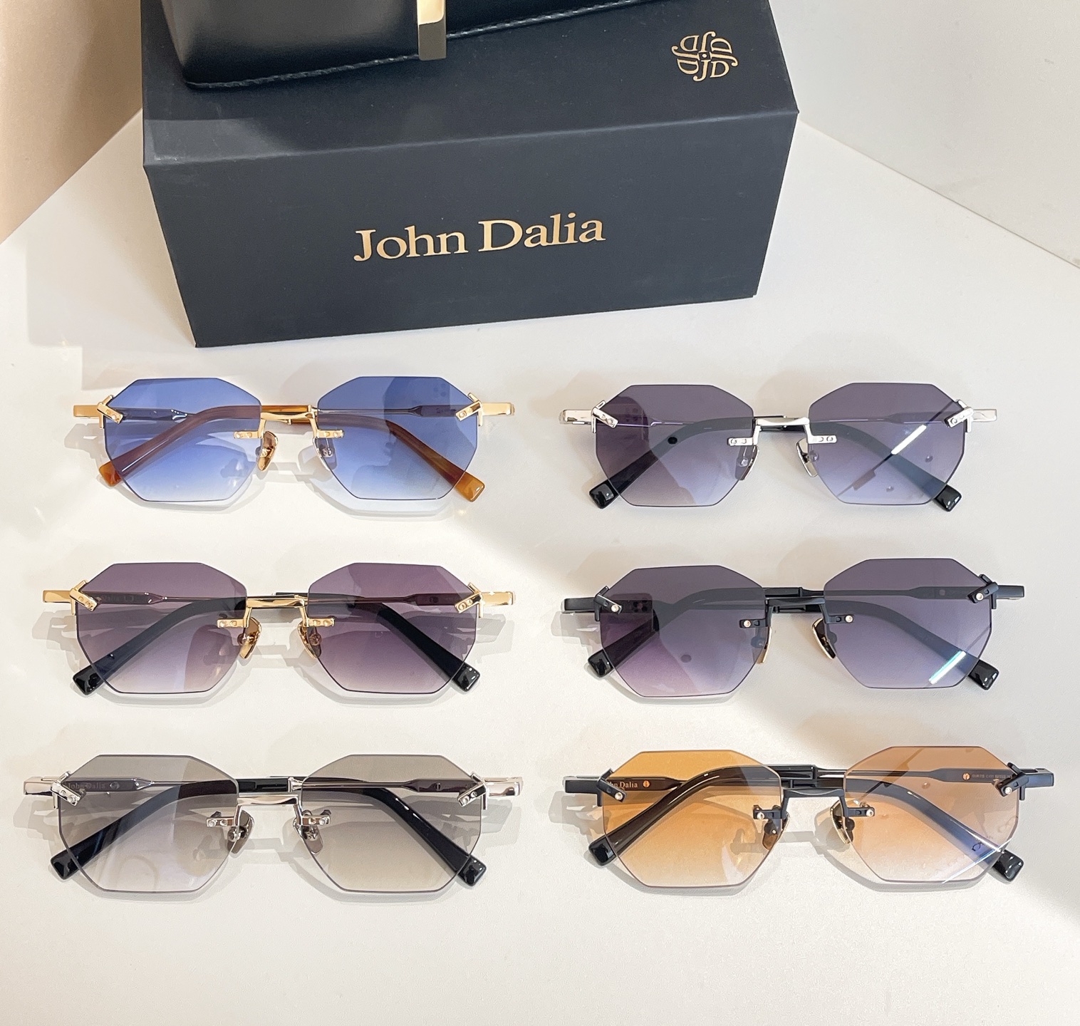 John Daila🌟🌟🌟MODEL: CURTIS🌟🌟🌟SIZE: 52口22-145🌟🌟🌟配送盒子～