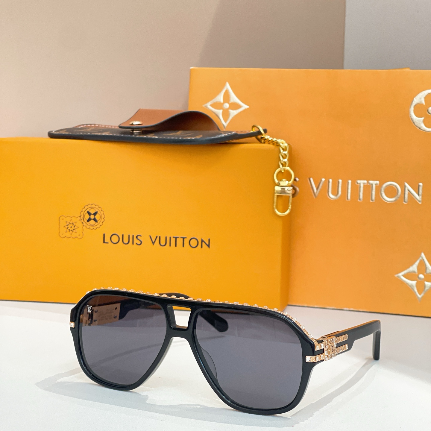 LOUIS VUITTO*🍁🍁🍁MODEL：Z2011U🍁🍁🍁SIZE：60口15-142🍁🍁🍁