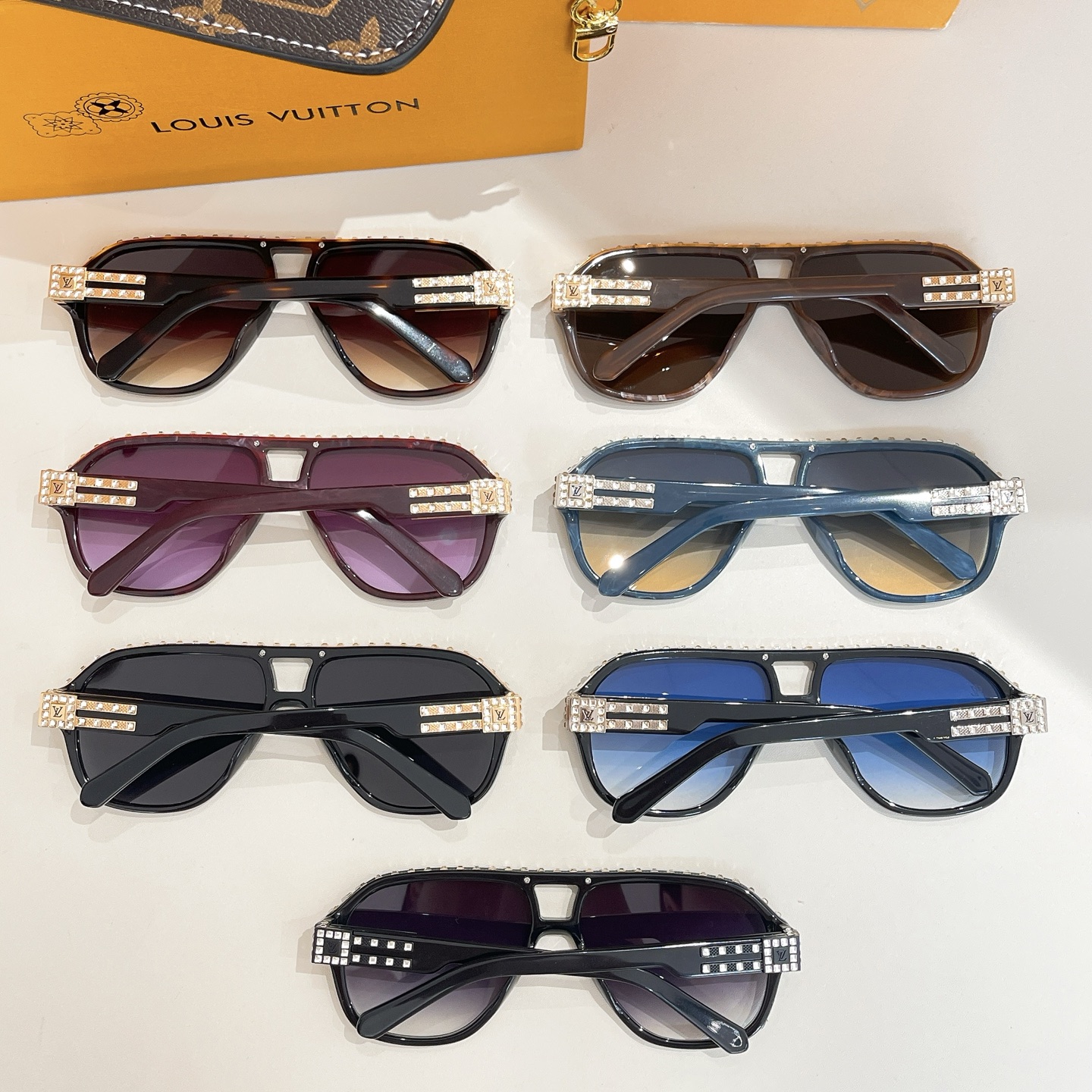 LOUIS VUITTO*🍁🍁🍁MODEL：Z2011U🍁🍁🍁SIZE：60口15-142🍁🍁🍁