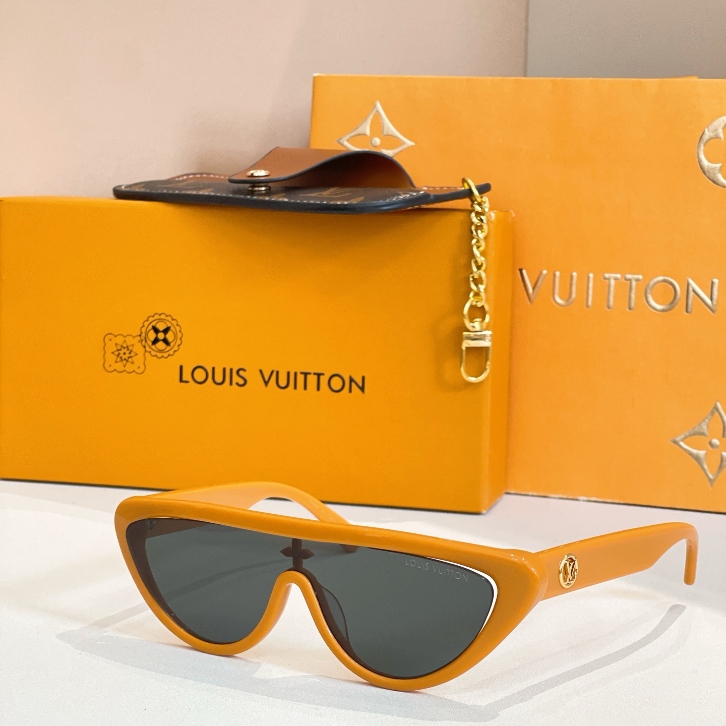 LOUIS VUITTO*✨✨✨MODEL：Z2179U✨✨✨ SIZE：127口0-135✨✨✨