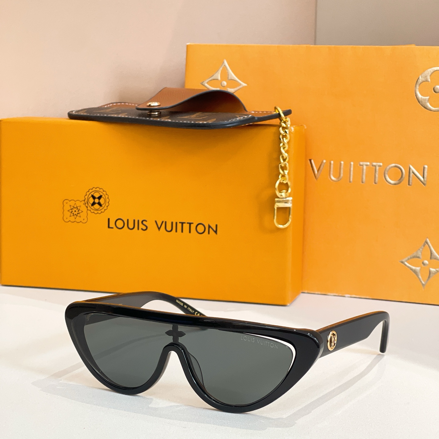 LOUIS VUITTO*✨✨✨MODEL：Z2179U✨✨✨ SIZE：127口0-135✨✨✨