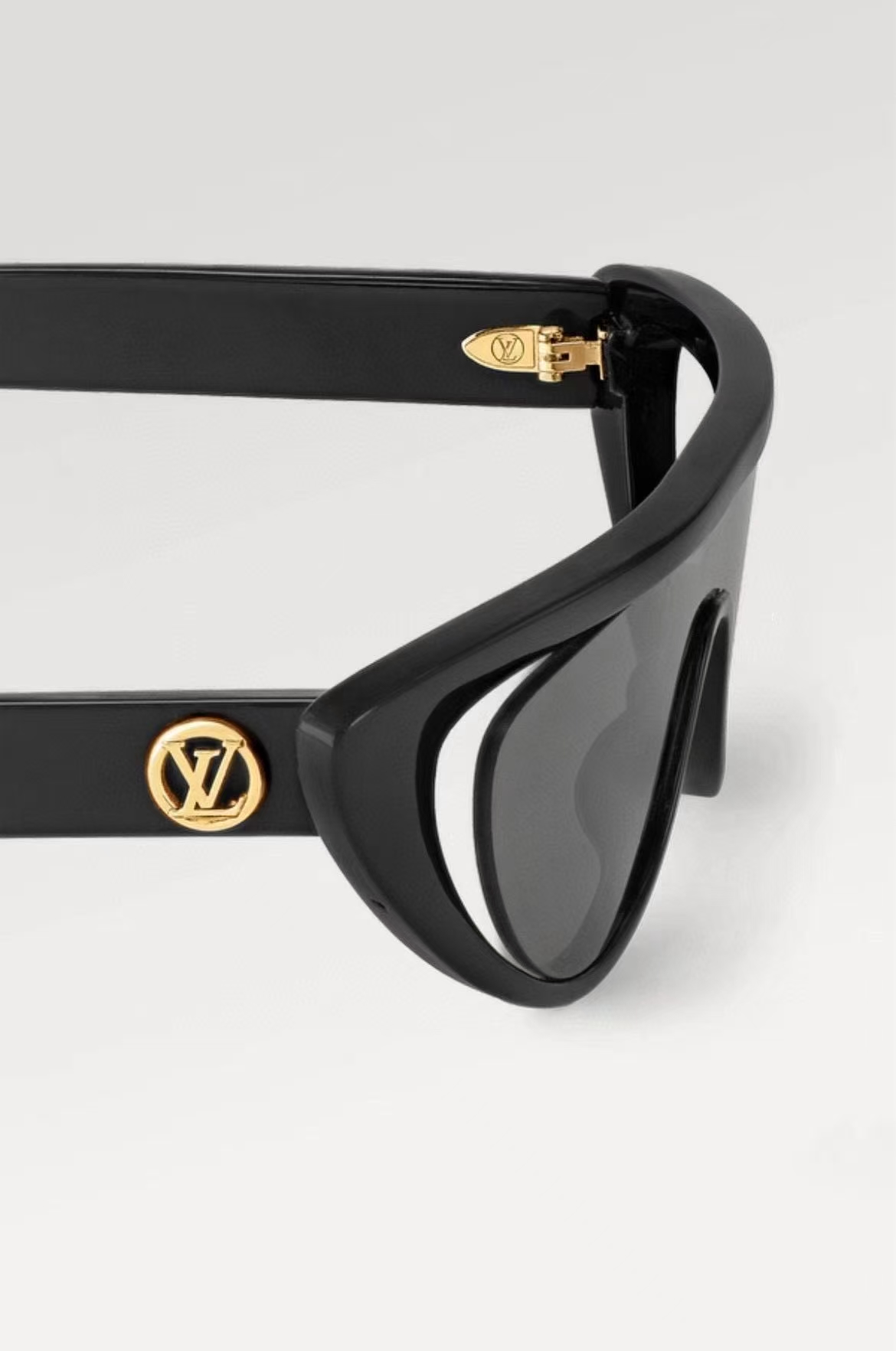 LOUIS VUITTO*✨✨✨MODEL：Z2179U✨✨✨ SIZE：127口0-135✨✨✨