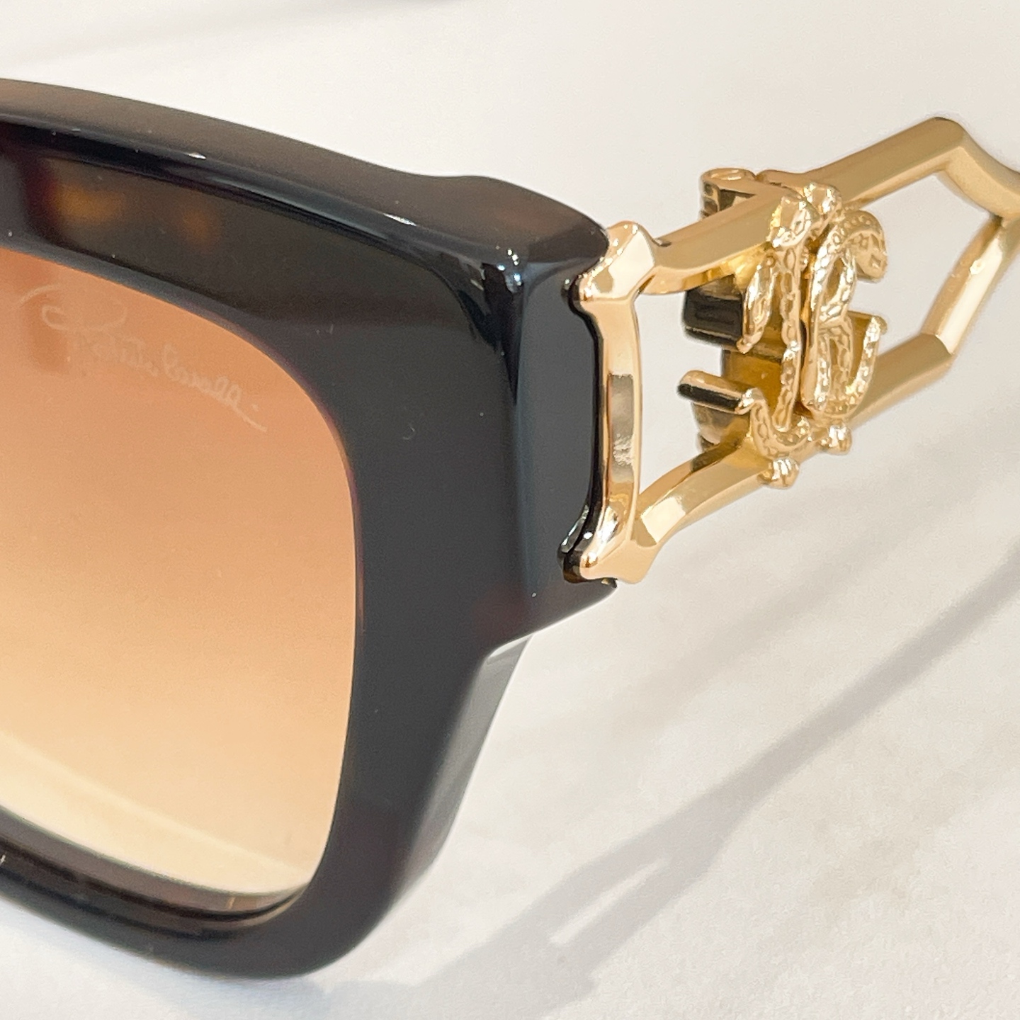 Roberto Cavalie*✨✨✨MODEL：SRC 130M✨✨✨ SIZE：52口21-135✨