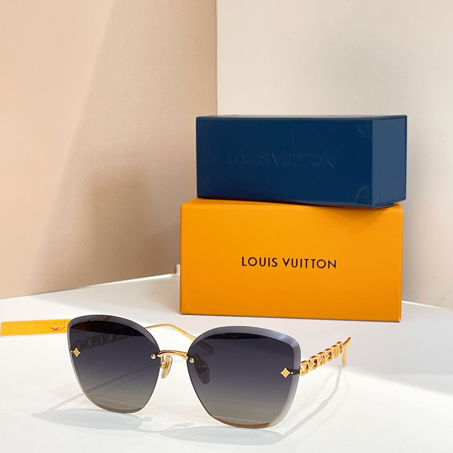 LOUIS VUITTO*✨✨✨MODEL：Z2665U✨✨✨ SIZE：61口15-140✨✨✨