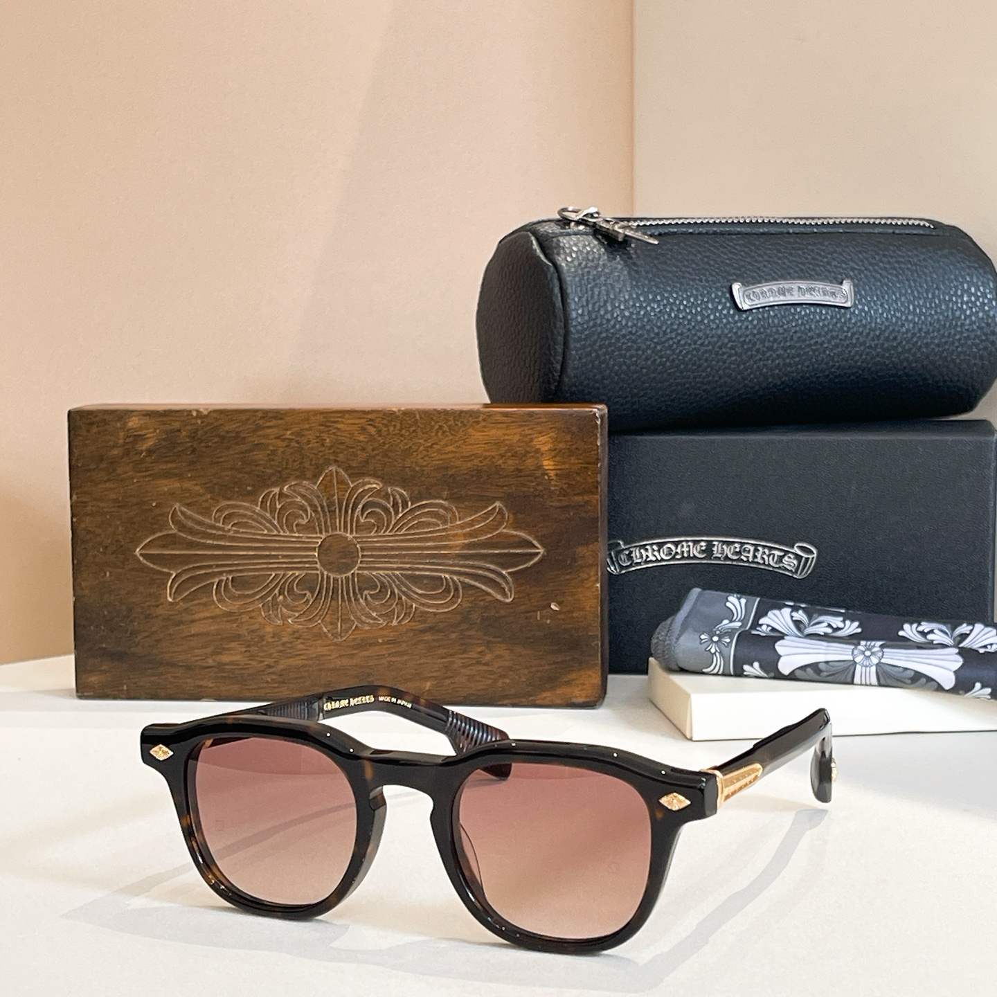 CHROME HEART*⚜️⚜️⚜️MODEL:CHIRPCHIRP⚜️⚜️⚜️SIZE: 50口22