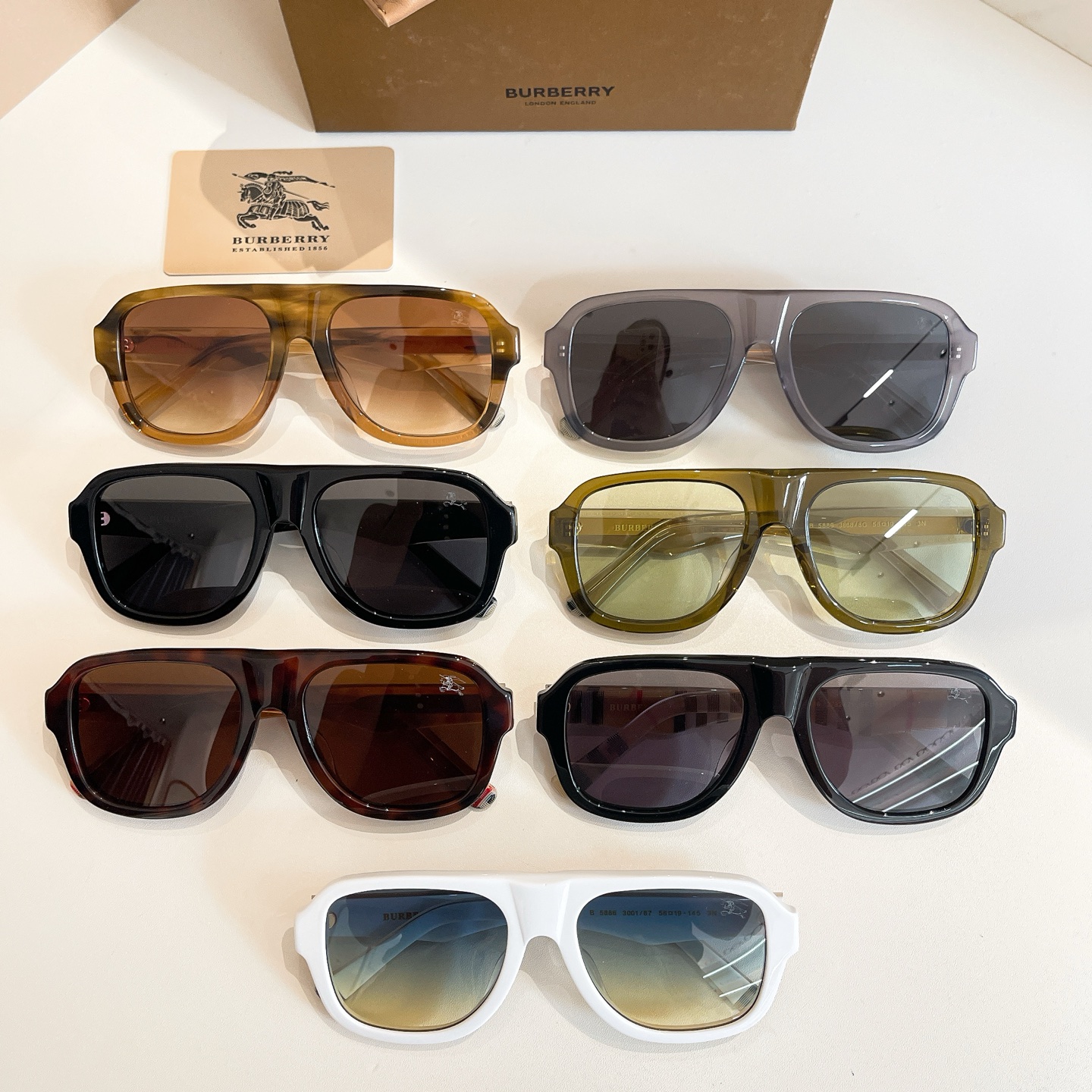 BURBERR*🍁🍁🍁MODEL：B 5886🍁🍁🍁SIZE：56口19-145🍁🍁🍁