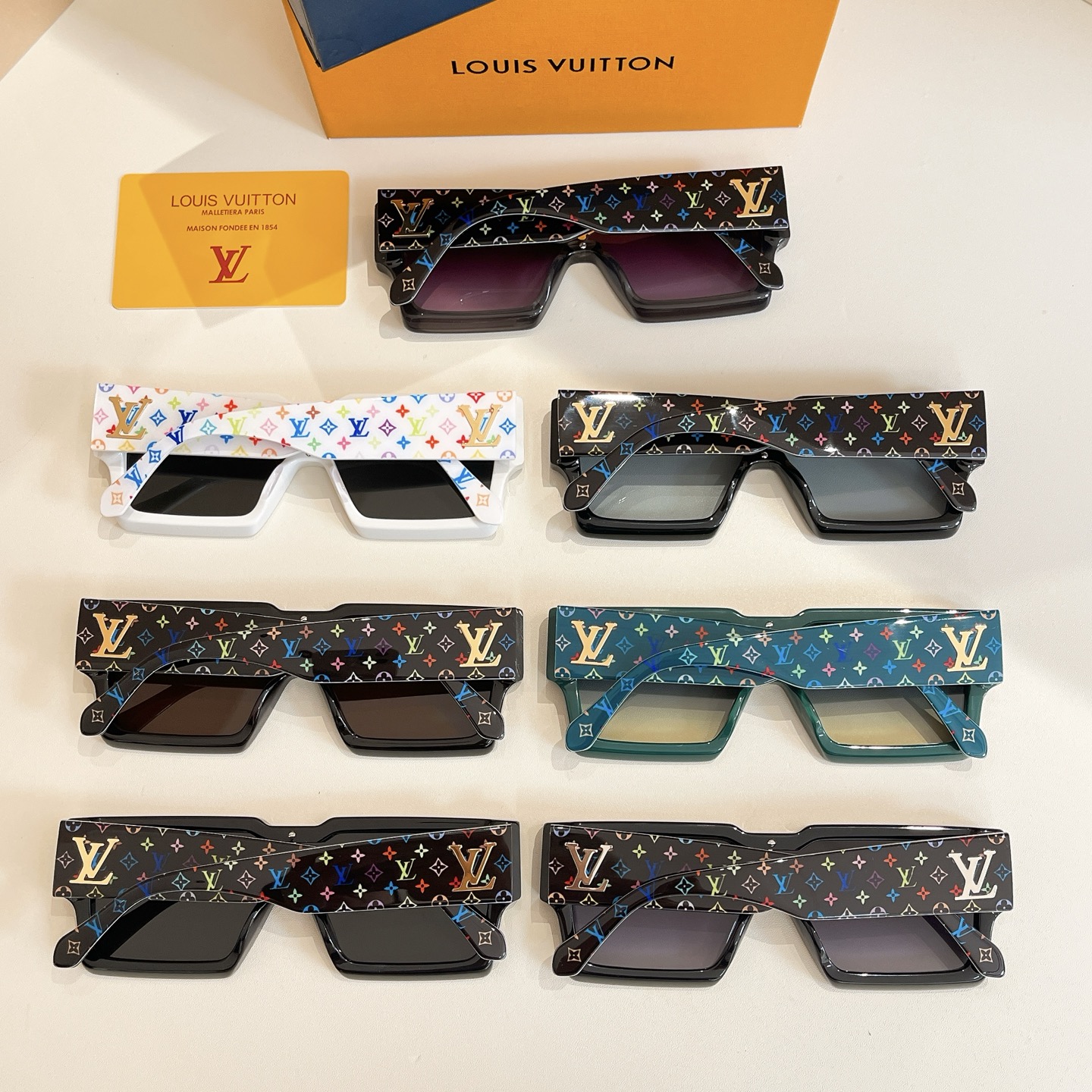 LOUIS VUITTO*✨✨✨MODEL：Z2059U✨✨✨ SIZE：60口12-150✨✨✨