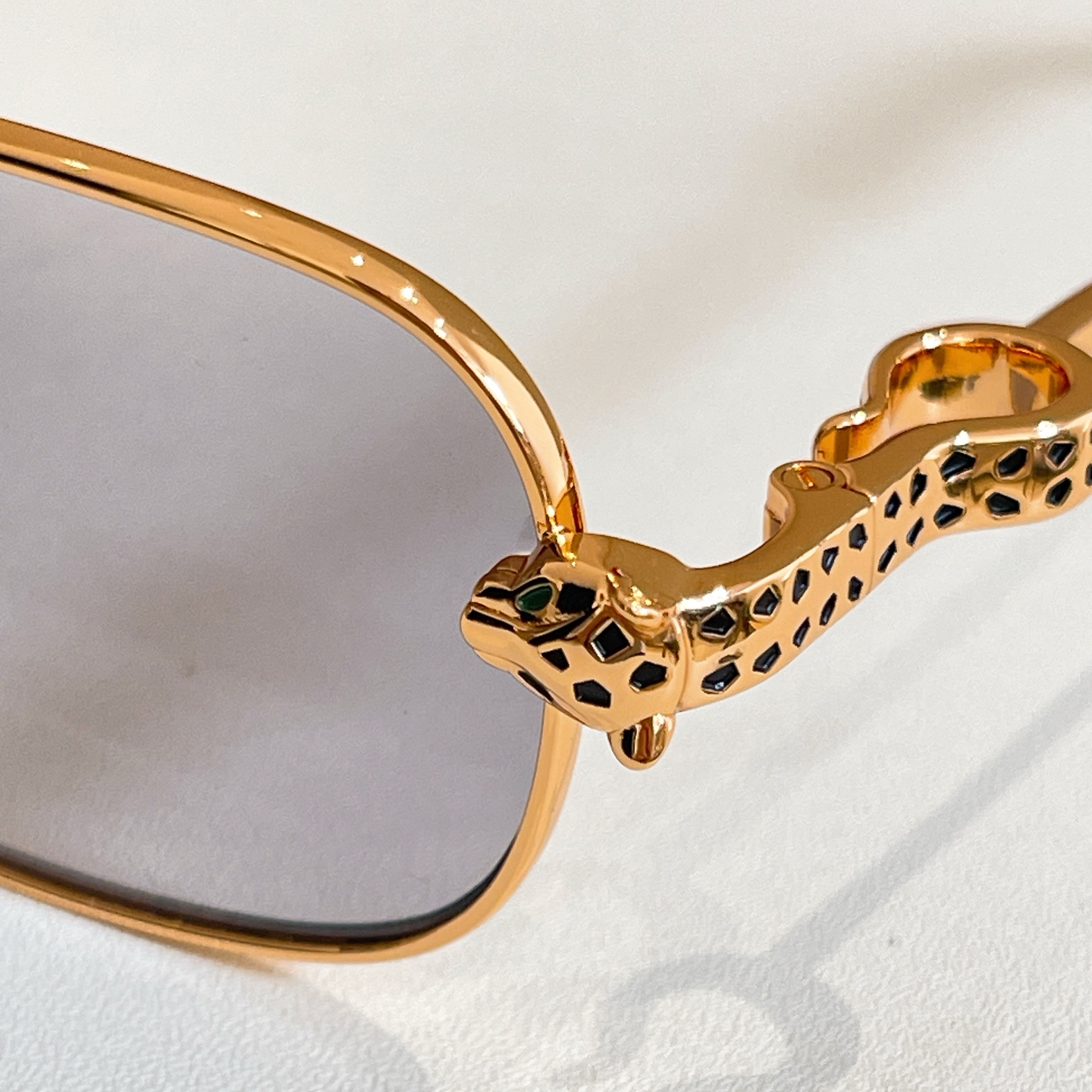 Cartie*✨✨✨MODEL：CT0753S✨✨✨SIZE: 143✨✨✨太阳镜，变色片