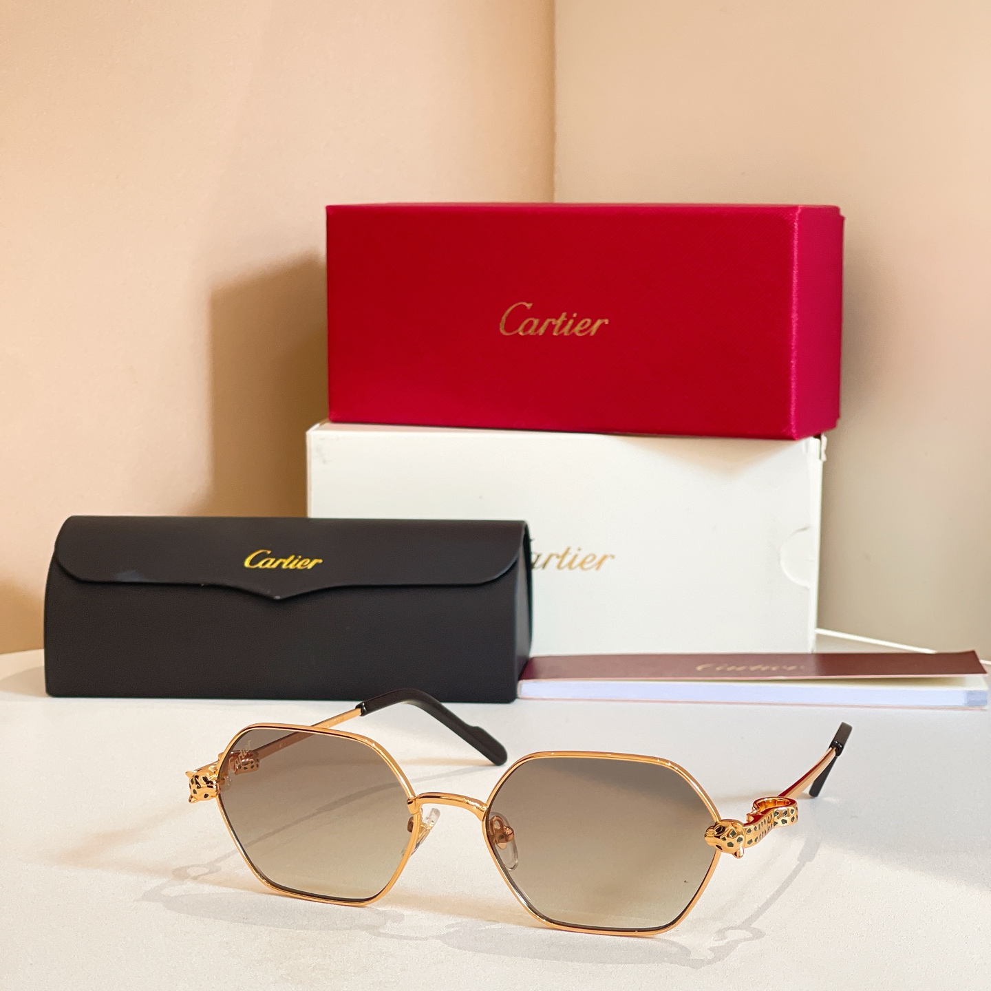 Cartie*✨✨✨MODEL：CT0754S✨✨✨SIZE: 143✨✨✨太阳镜，变色片