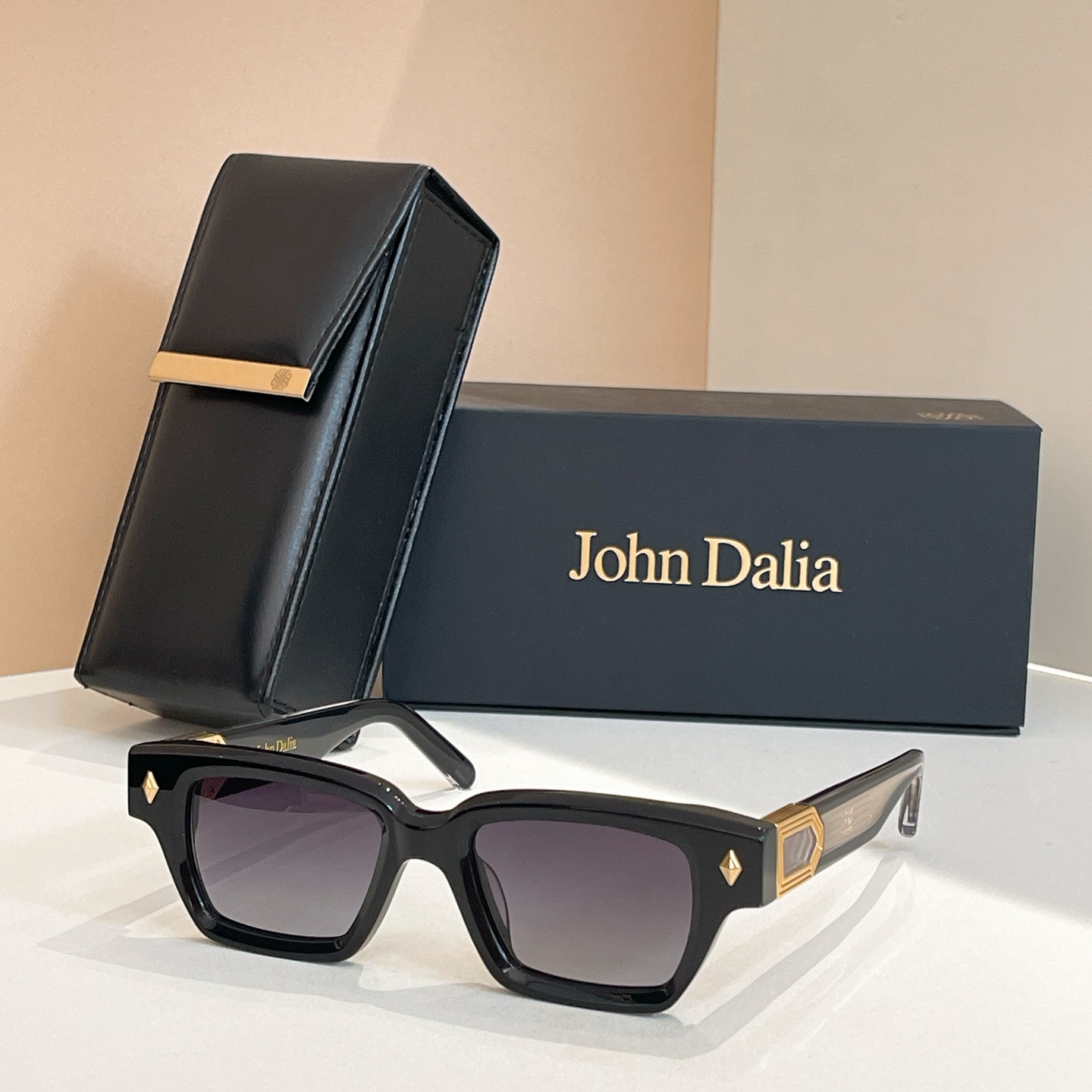 John Daila🌟🌟🌟MODEL: Project3🌟🌟🌟SIZE: 51口19-145🌟🌟🌟配送盒