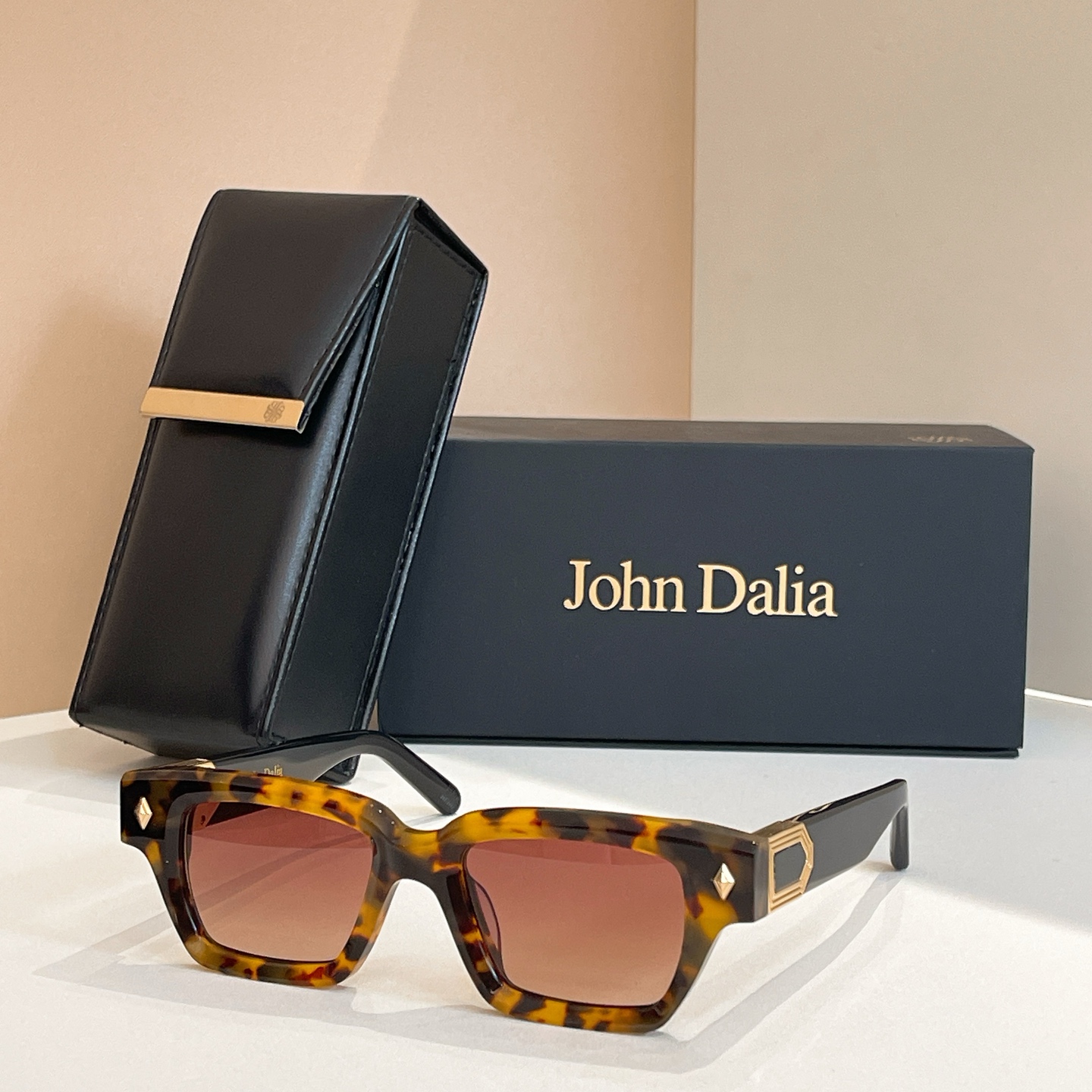 John Daila🌟🌟🌟MODEL: Project3🌟🌟🌟SIZE: 51口19-145🌟🌟🌟配送盒