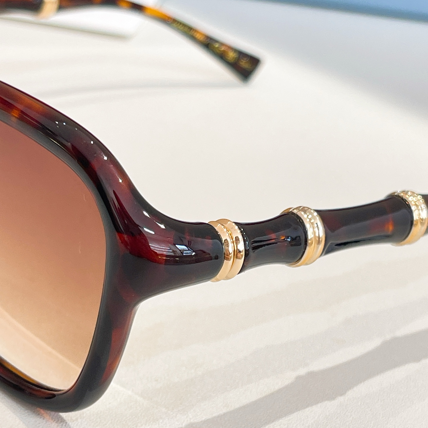 GUCC*🐝🐝🐝MODEL:GG2061S🐝🐝🐝SIZE:55口17-140🐝🐝🐝