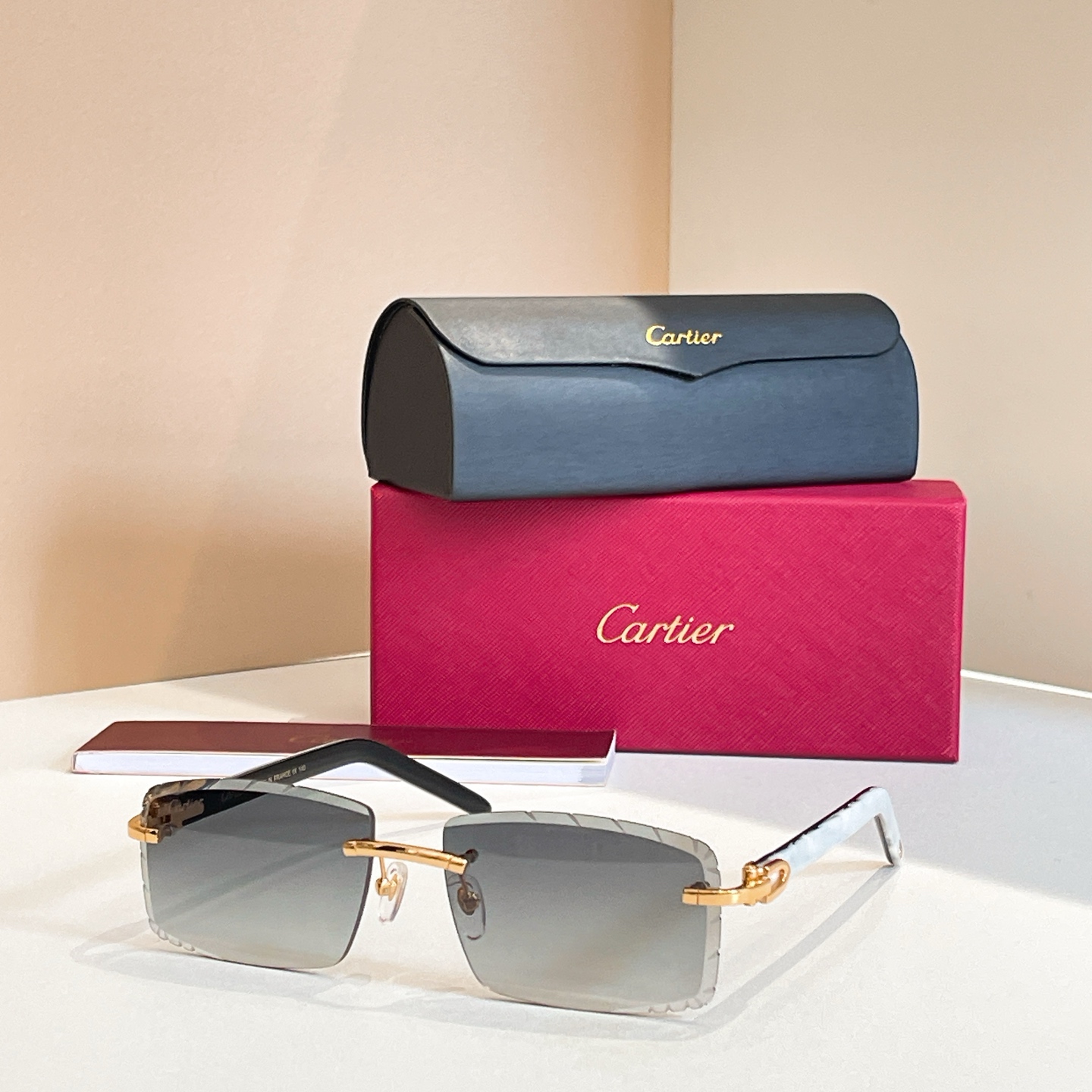 Cartie*✨✨✨MODEL：CT0243S✨✨✨SIZE: 59口16-145✨✨✨太阳镜，变色片