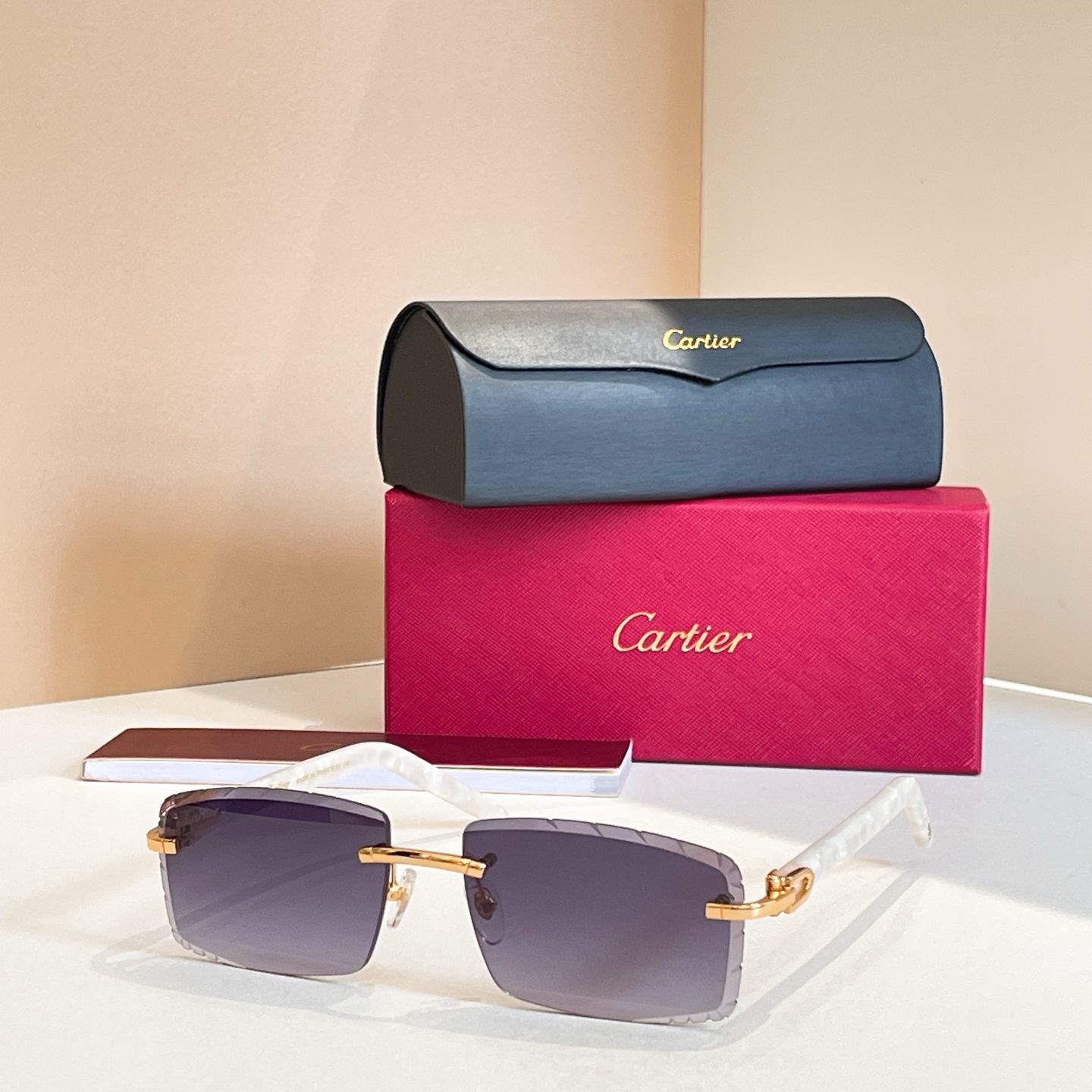 Cartie*✨✨✨MODEL：CT0243S✨✨✨SIZE: 59口16-145✨✨✨太阳镜，变色片