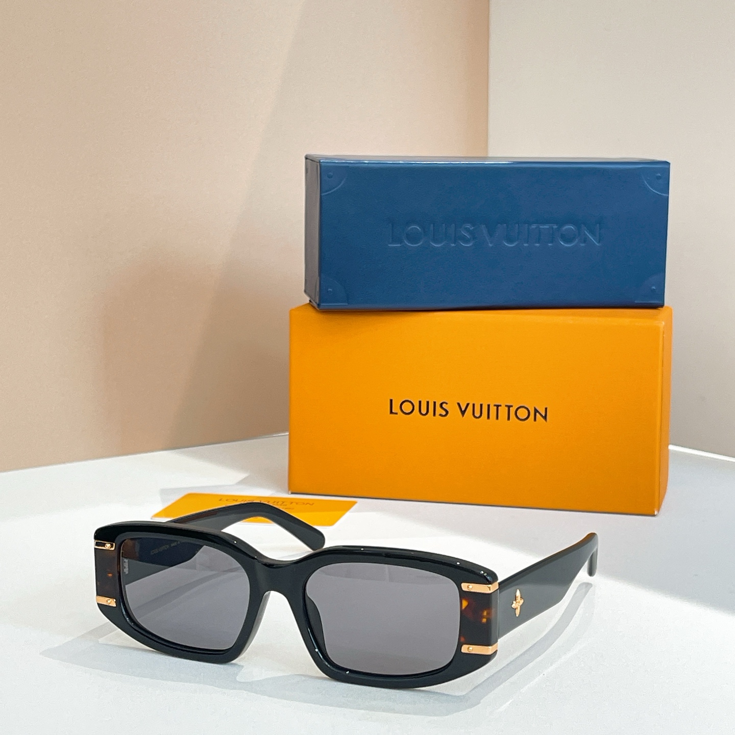 LOUIS VUITTO*✨✨✨MODEL：Z2937U✨✨✨ SIZE：54口18-145✨✨✨