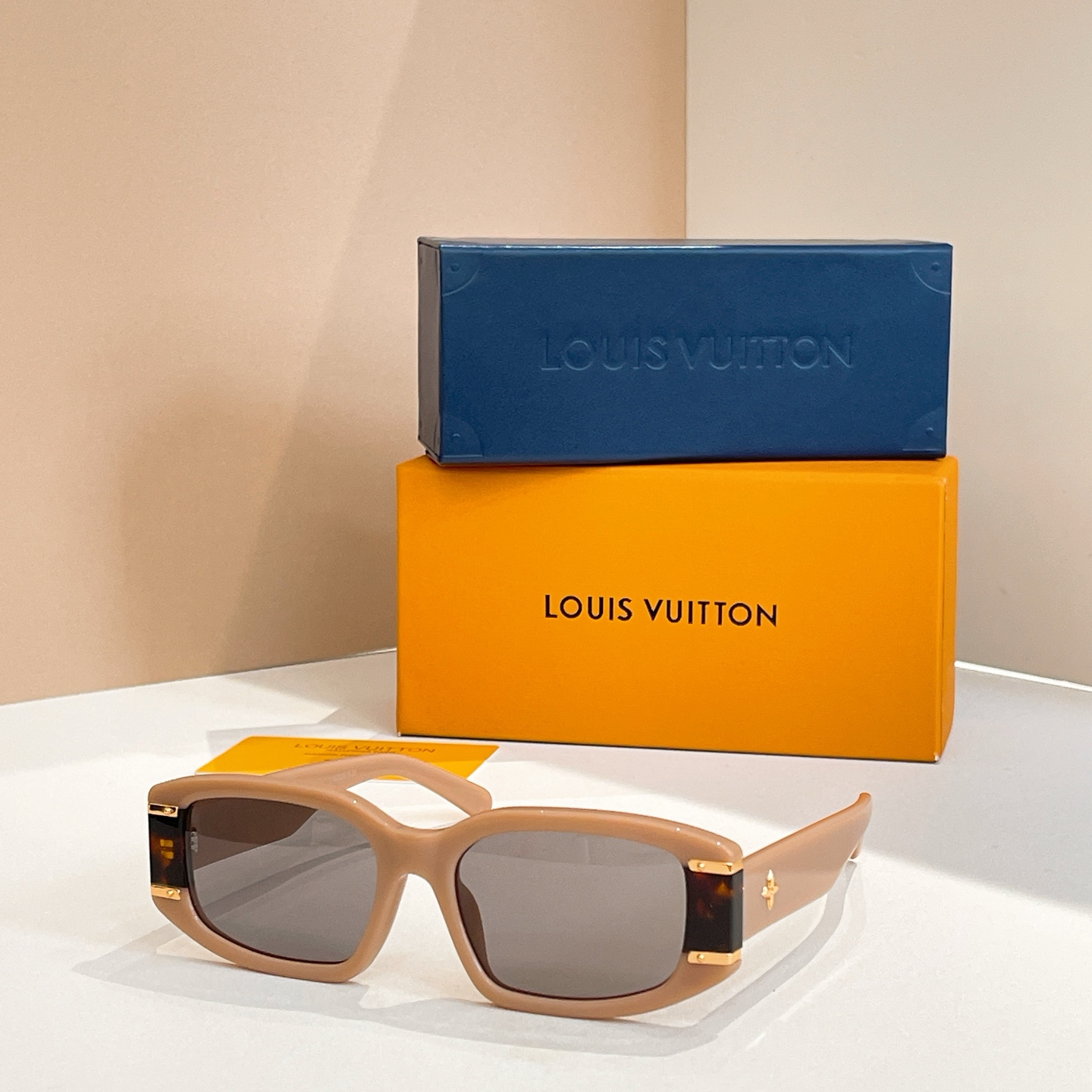 LOUIS VUITTO*✨✨✨MODEL：Z2937U✨✨✨ SIZE：54口18-145✨✨✨