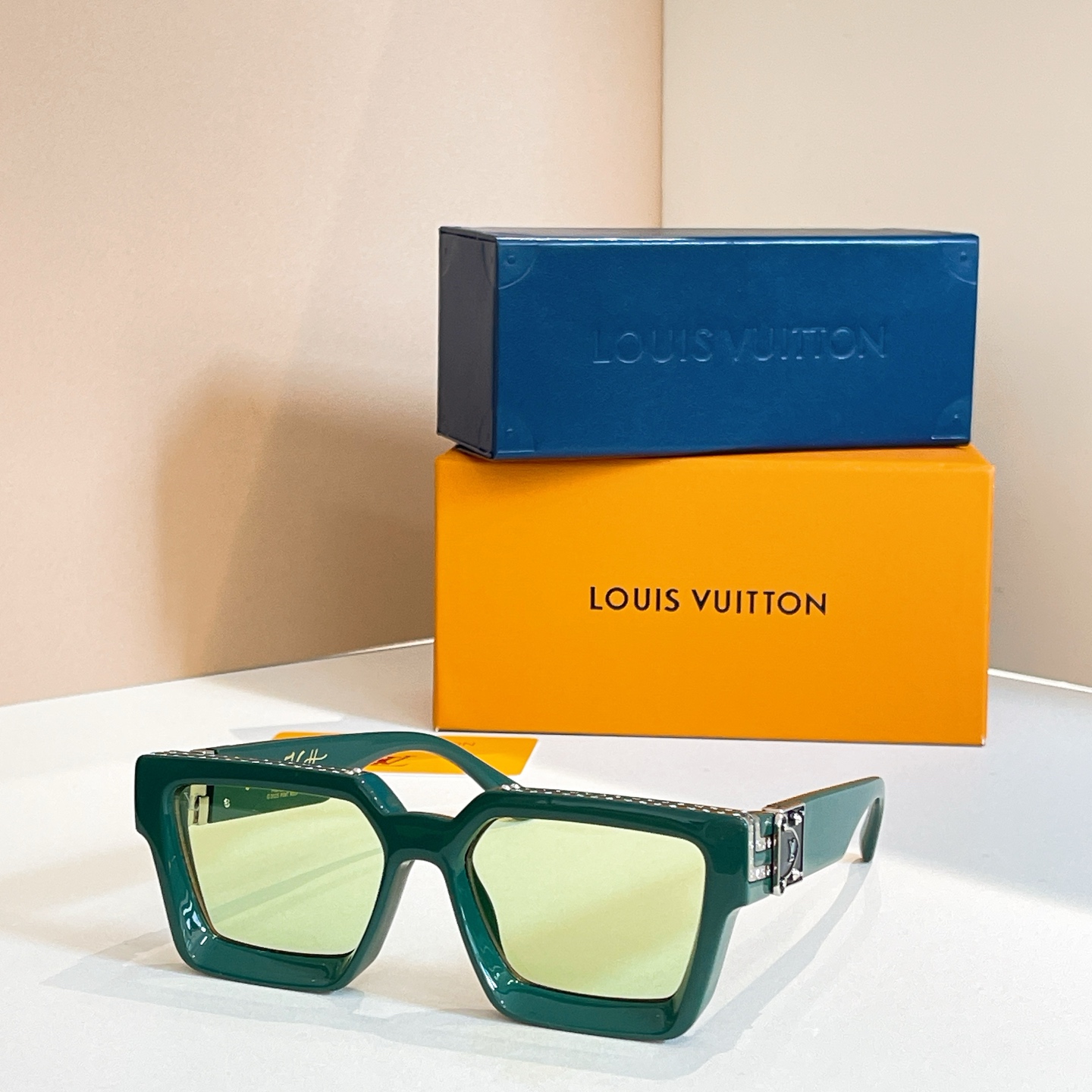 LOUIS VUITTO*✨✨✨MODEL：M96006✨✨✨ SIZE：56口17✨✨✨