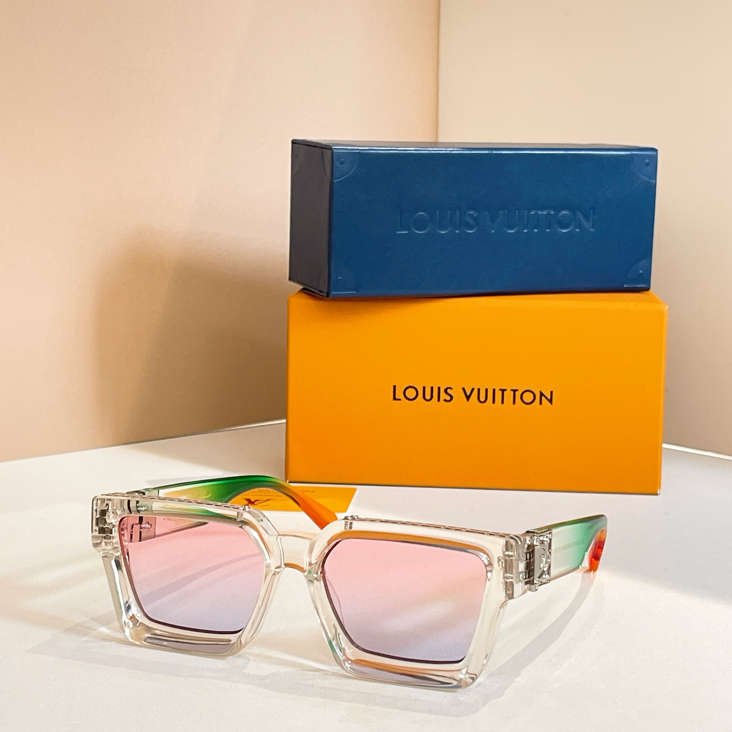 LOUIS VUITTO*✨✨✨MODEL：M96006✨✨✨ SIZE：56口17✨✨✨