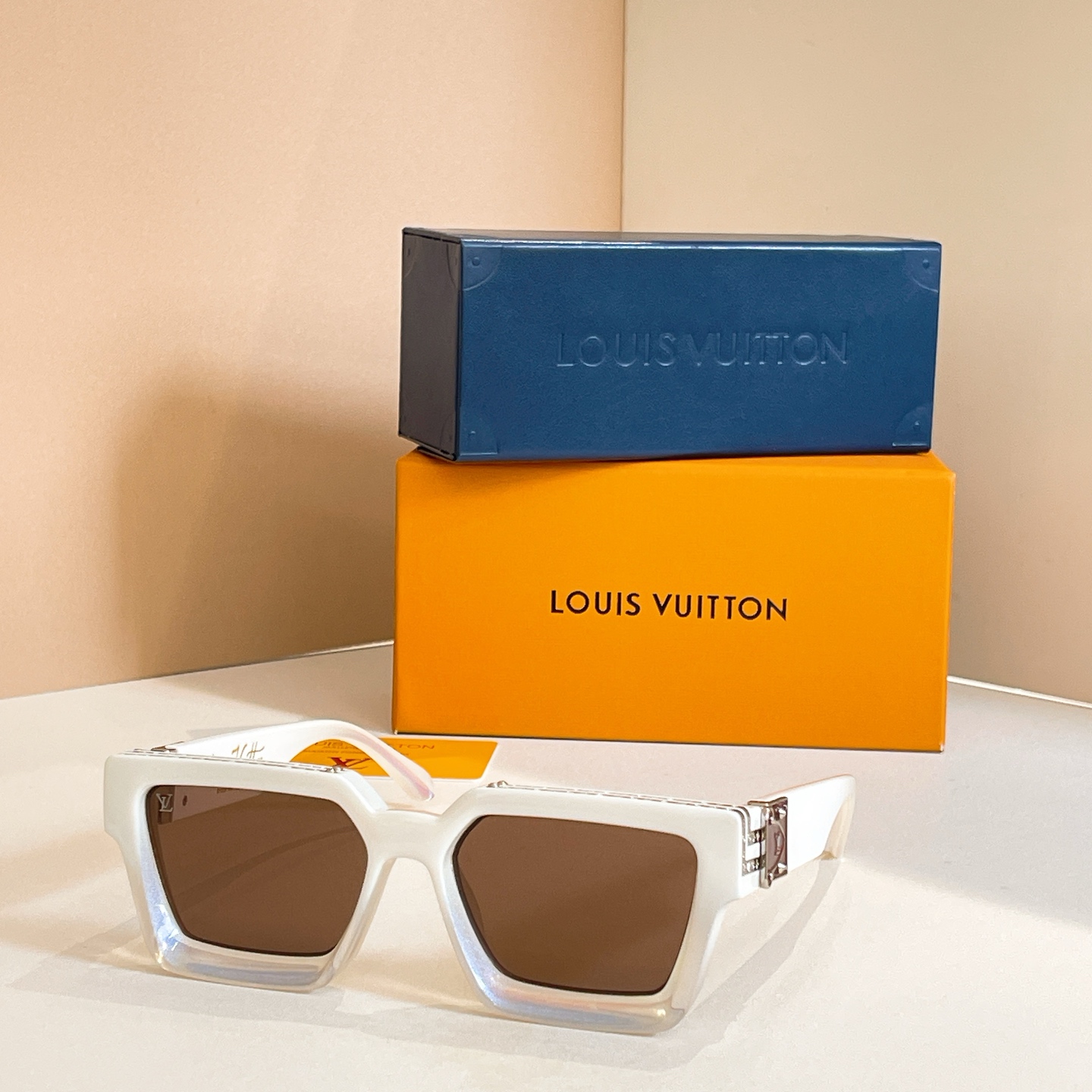 LOUIS VUITTO*✨✨✨MODEL：M96006✨✨✨ SIZE：56口17✨✨✨