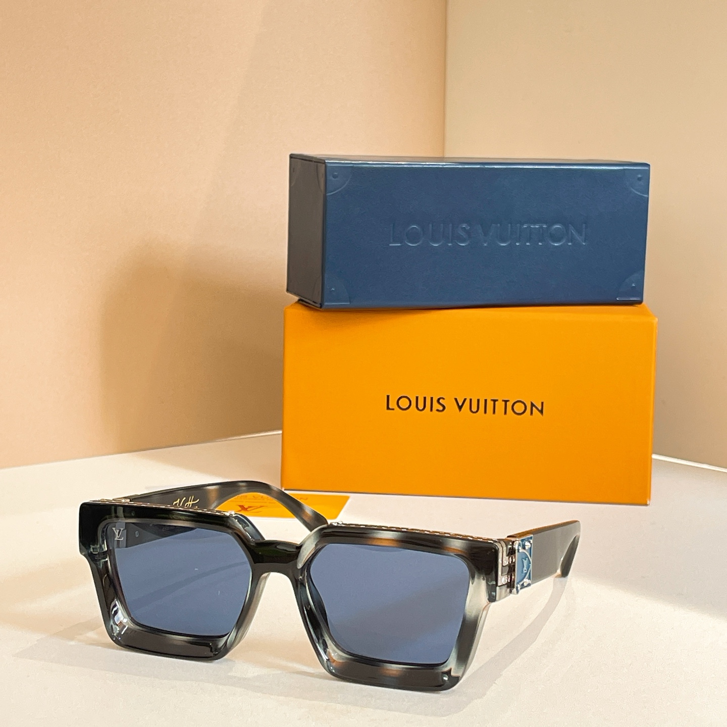 LOUIS VUITTO*✨✨✨MODEL：M96006✨✨✨ SIZE：56口17✨✨✨