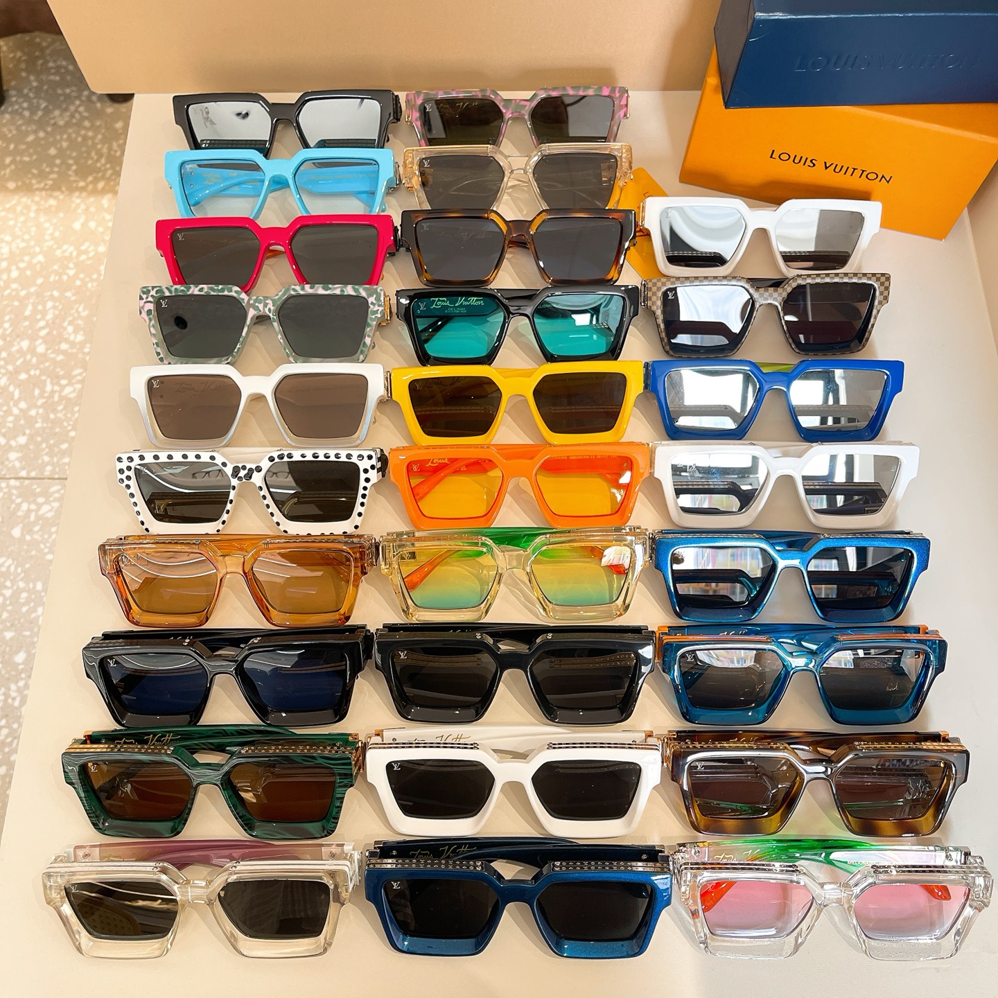 LOUIS VUITTO*✨✨✨MODEL：M96006✨✨✨ SIZE：56口17✨✨✨