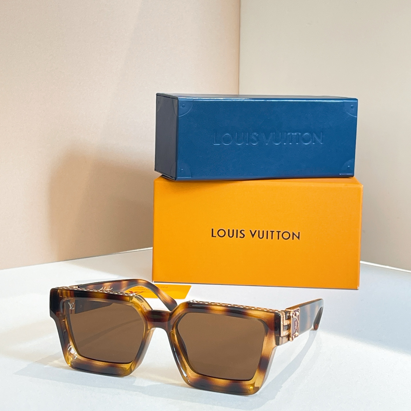 LOUIS VUITTO*✨✨✨MODEL：M96006✨✨✨ SIZE：56口17✨✨✨