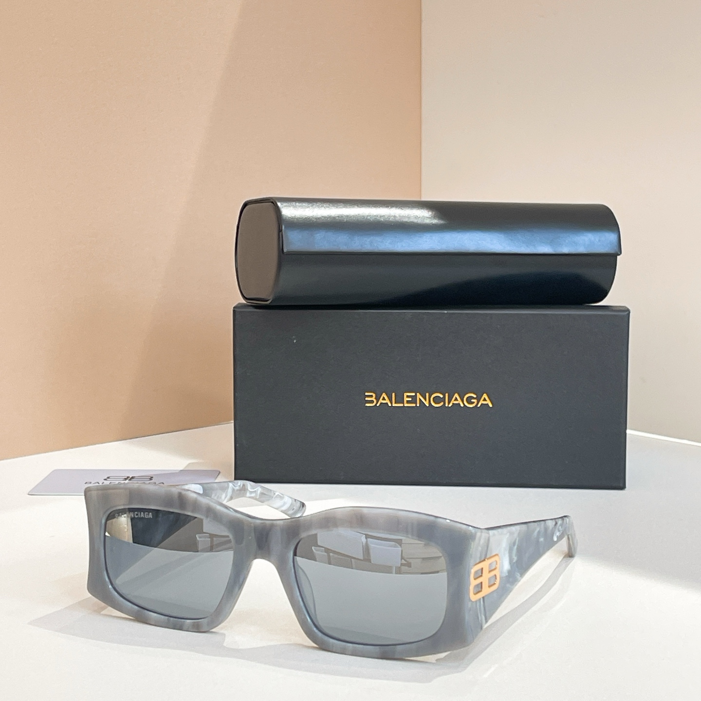 DOLCE & GABBAN*🌟🌟🌟MODEL：DG🌟🌟🌟SIZE:57口22-140🌟🌟🌟