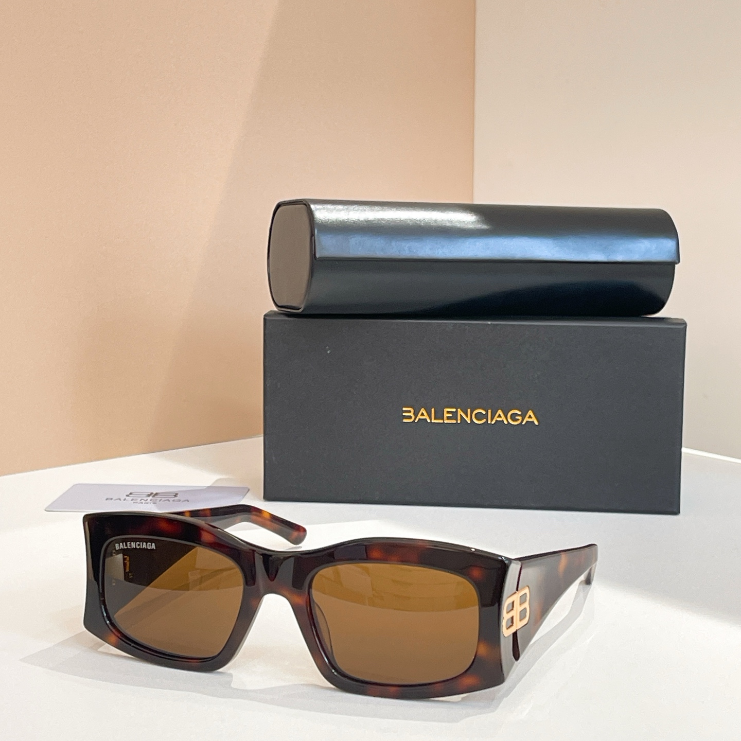 DOLCE & GABBAN*🌟🌟🌟MODEL：DG🌟🌟🌟SIZE:57口22-140🌟🌟🌟