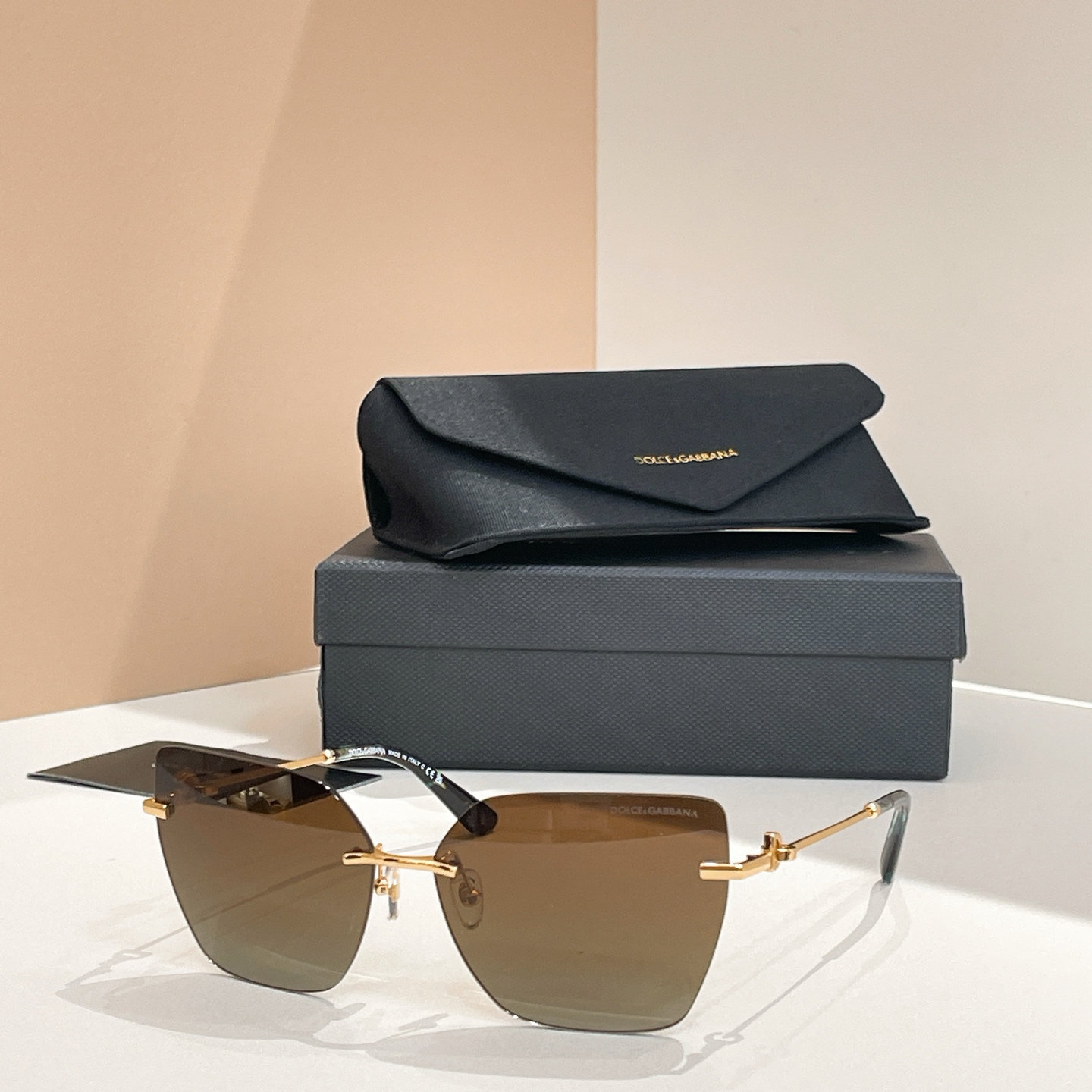 DOLCE & GABBAN*🌟🌟🌟MODEL：DG2321🌟🌟🌟SIZE:62口14-143🌟🌟🌟