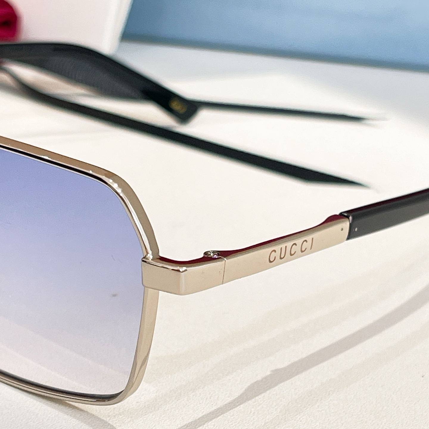 GUCC*✨✨MODEL：GG2079S✨✨✨ SIZE：57口17-145✨✨ ✨