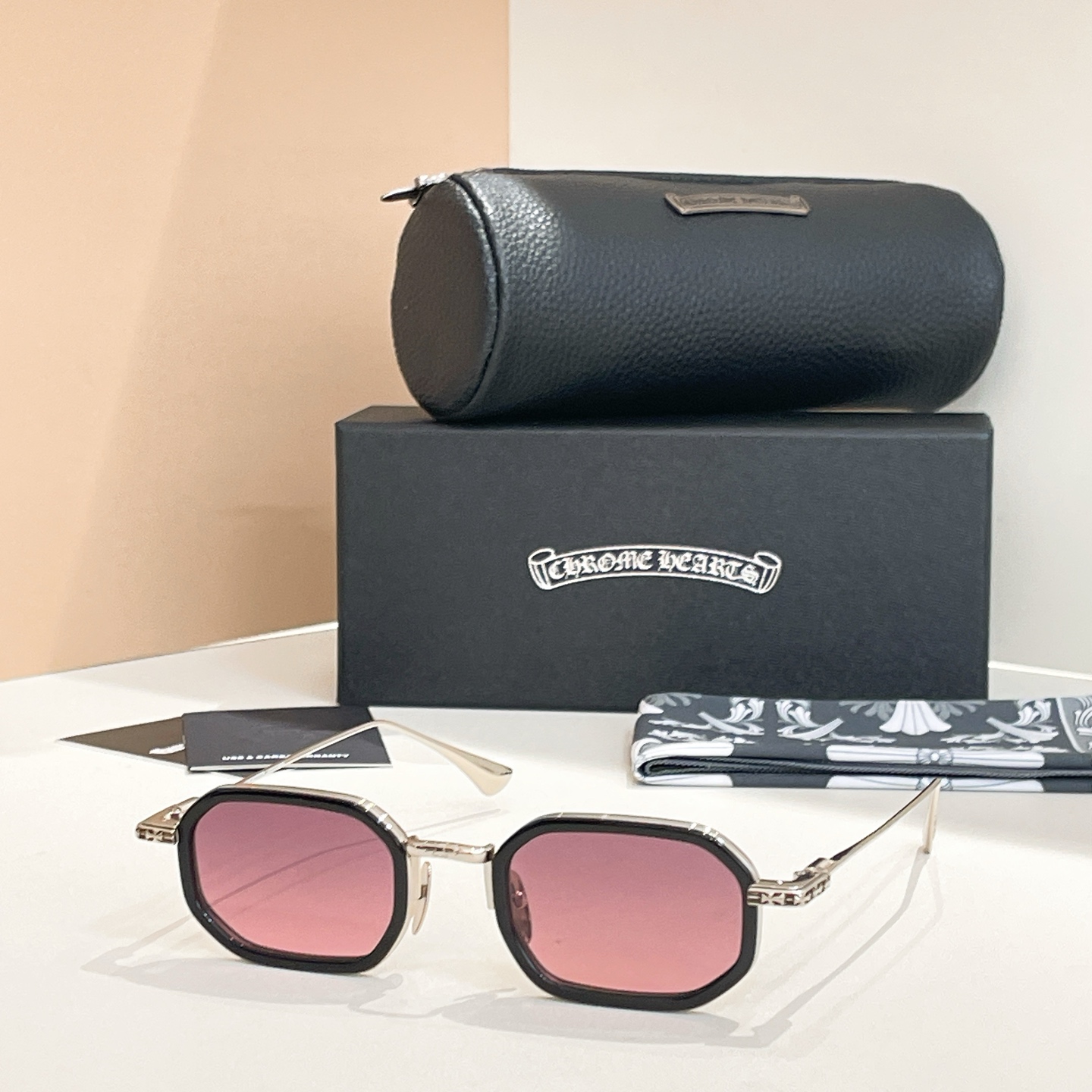 CHROME HEART*⚜️⚜️⚜️MODEL:STYLIDA⚜️⚜️⚜️SIZE: 49口24-14