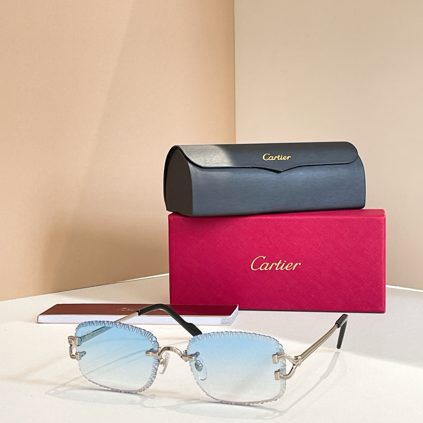 Cartie*✨✨✨MODEL：CT0768S✨✨✨SIZE: 142✨✨✨太阳镜，变色片
