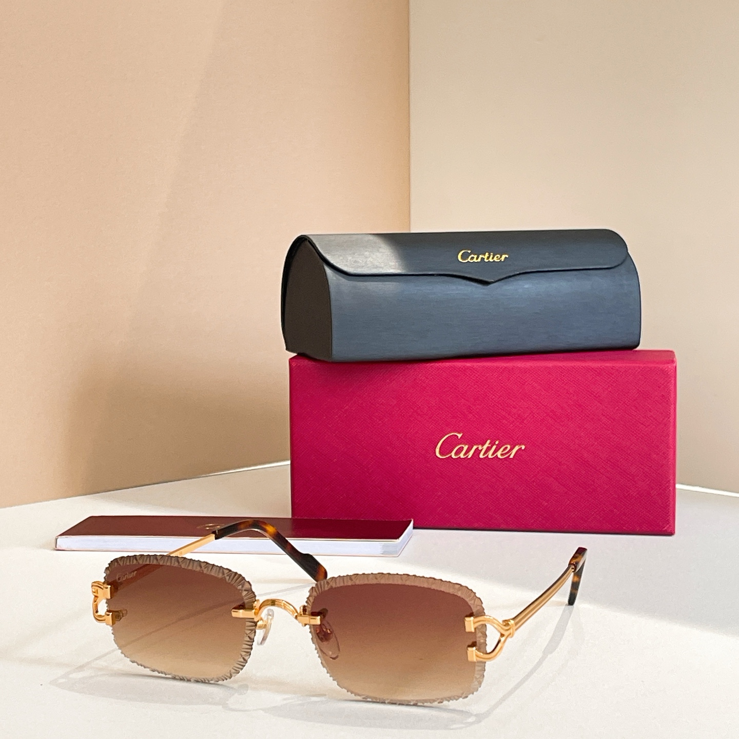 Cartie*✨✨✨MODEL：CT0768S✨✨✨SIZE: 142✨✨✨太阳镜，变色片