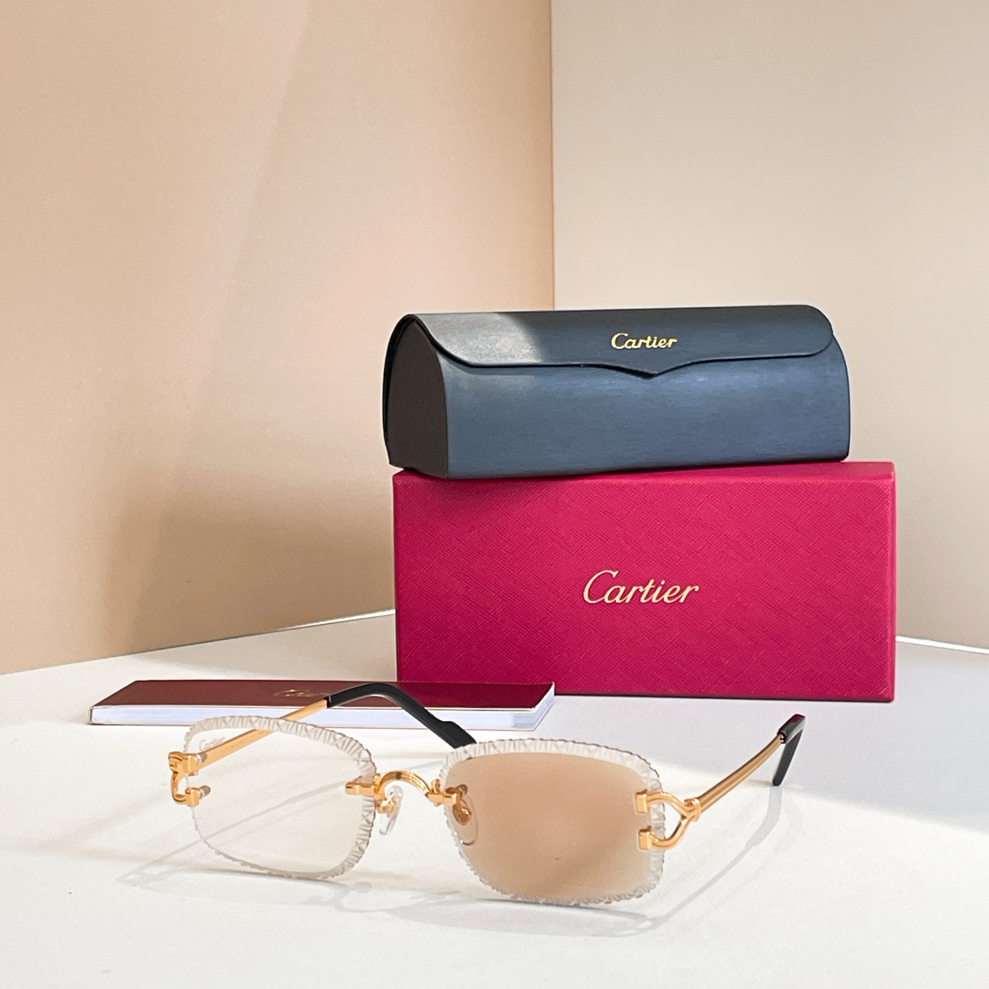Cartie*✨✨✨MODEL：CT0768S✨✨✨SIZE: 142✨✨✨太阳镜，变色片