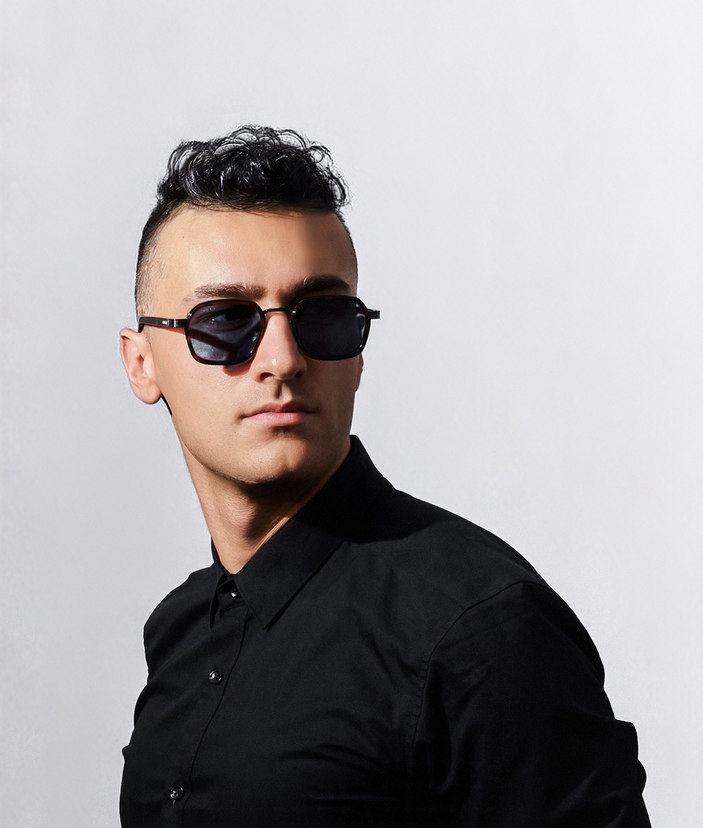 GUCC*🐝🐝🐝MODEL：GG2074S🐝🐝🐝SIZE：51口22-145🐝🐝🐝P180