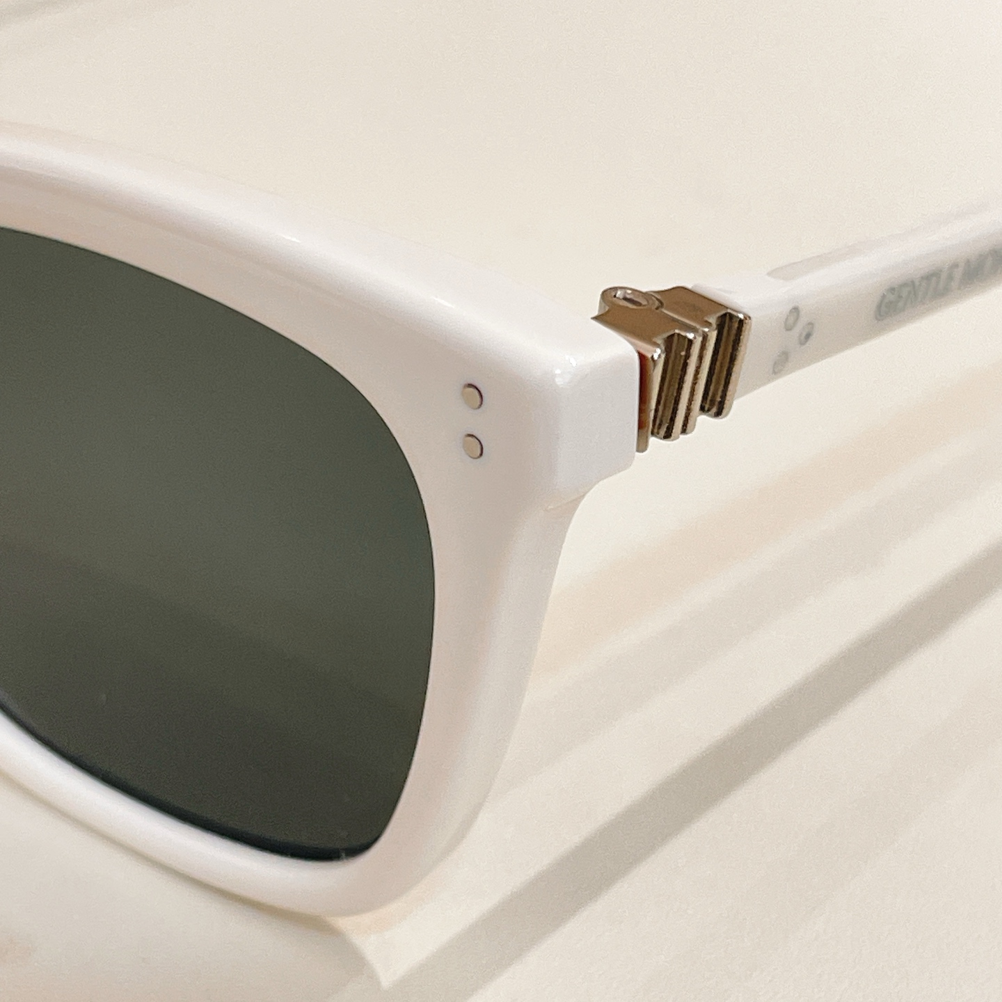 GENTLE MONSTE*🐼🐼🐼MODEL：MATINY🐼🐼🐼SIZE：52口22-133🐼🐼🐼原版开