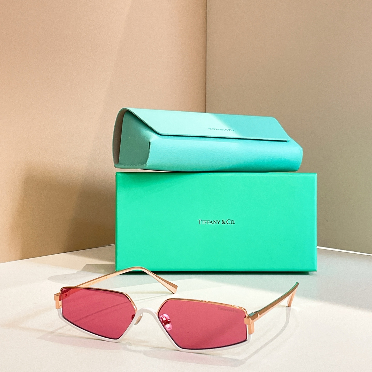 TIFFANY&Co.✨✨✨MODEL：TF3113KB✨✨✨ SIZE：61口13-142✨✨✨