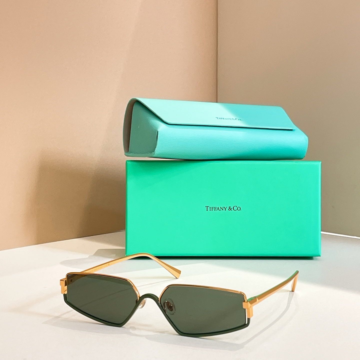 TIFFANY&Co.✨✨✨MODEL：TF3113KB✨✨✨ SIZE：61口13-142✨✨✨