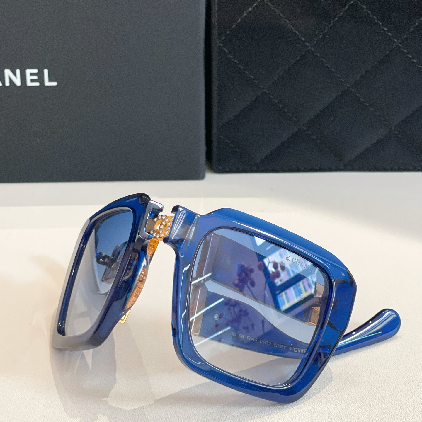 CHANE*🌸🌸🌸MODEL：A95073🌸🌸🌸SIZE：53口23-145🌸🌸🌸折叠款～～