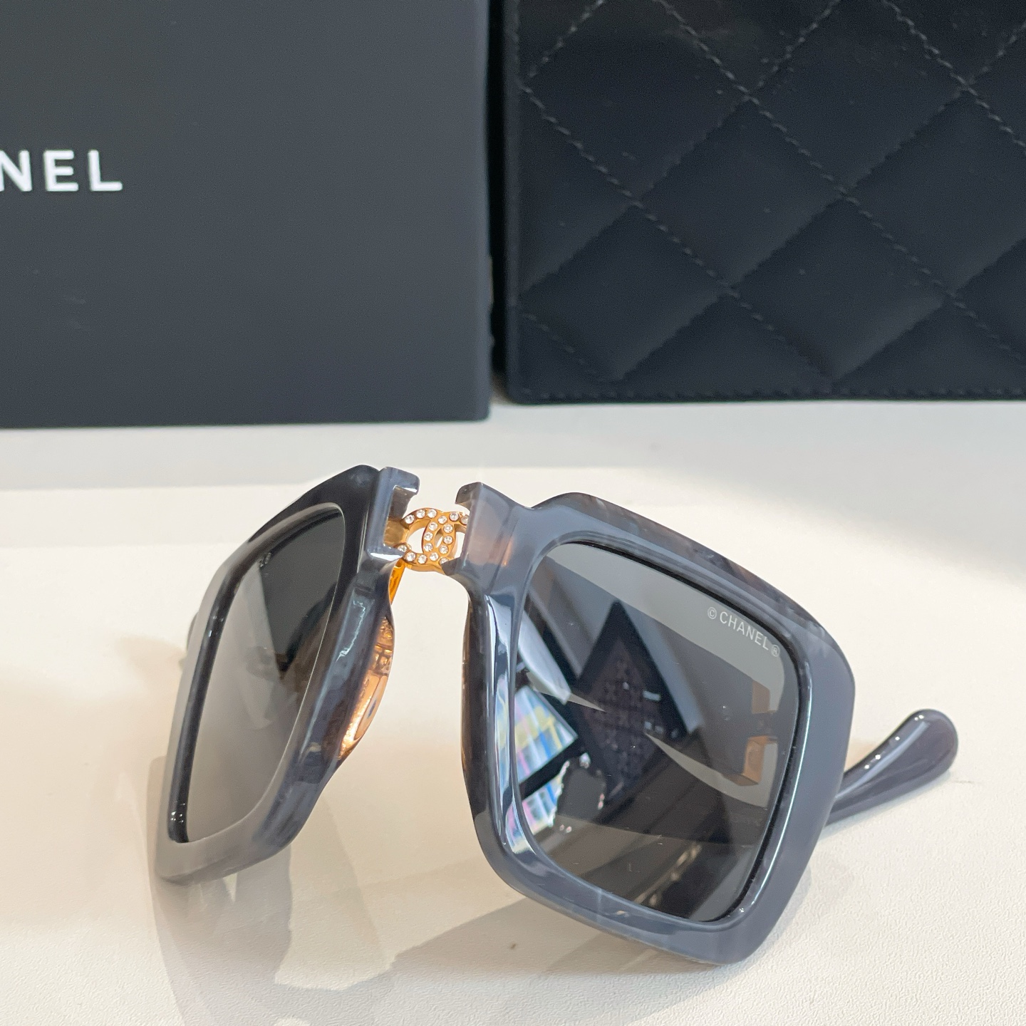 CHANE*🌸🌸🌸MODEL：A95073🌸🌸🌸SIZE：53口23-145🌸🌸🌸折叠款～～