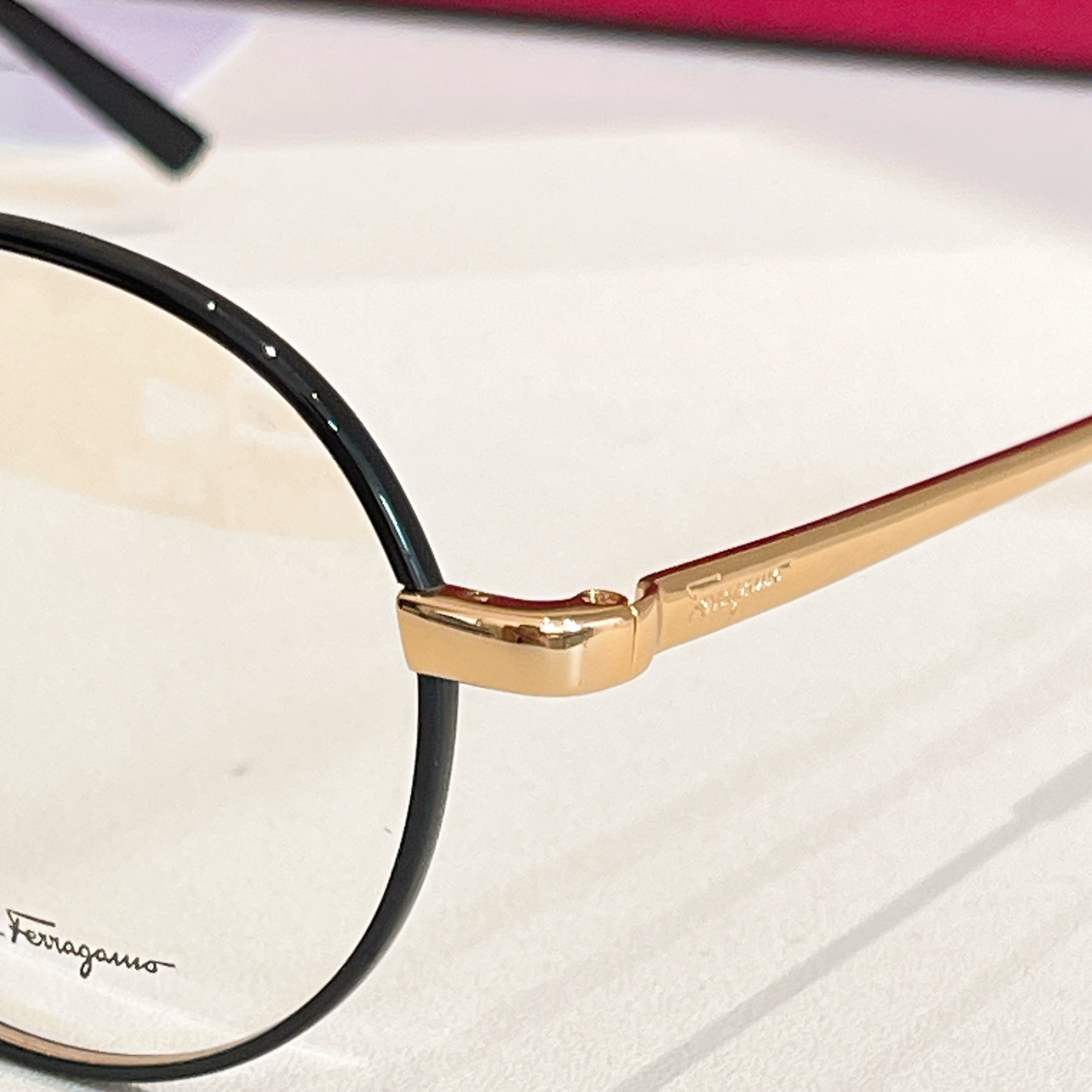 Salvatore ferragam* 菲*拉格慕 💚💚MODEL：SF982SK💚💚💚SIZE：52口