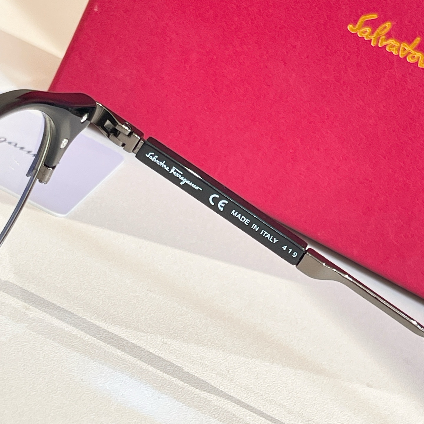 Salvatore ferragam* 菲*拉格慕 💚💚MODEL：SF2841K💚💚💚SIZE：51口