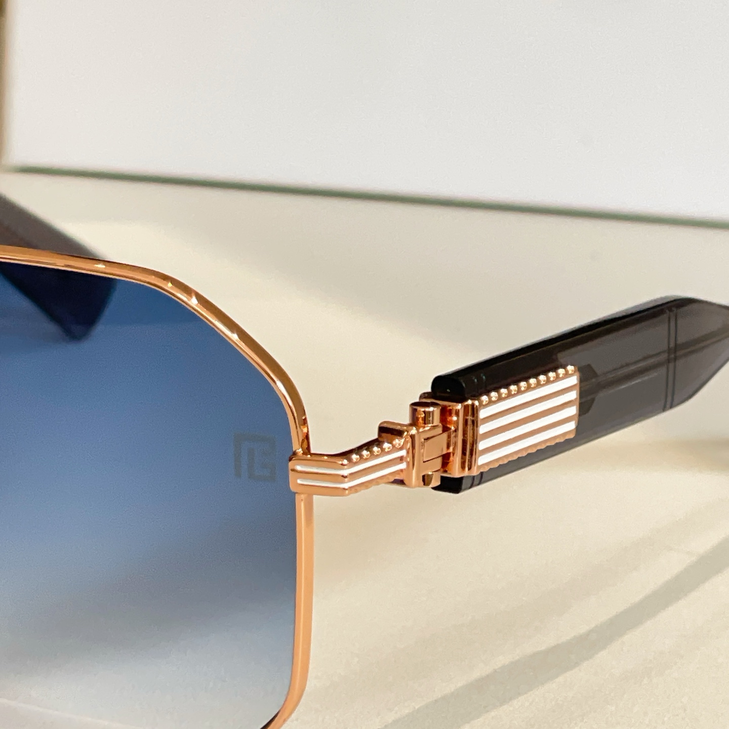 BALMAIN 巴尔曼🍁🍁🍁MODEL：Soldier/C-159A-42//BLK-GLD🍁🍁🍁SIZ