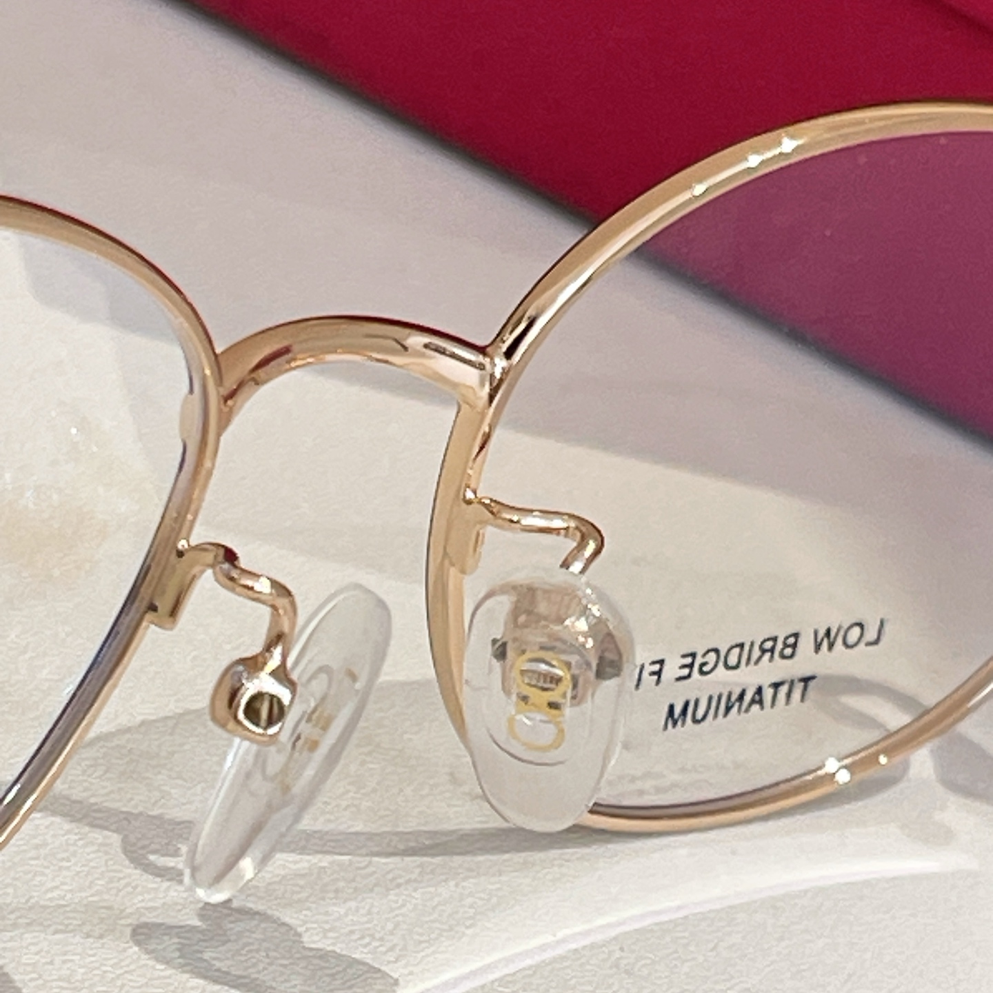 Salvatore ferragam* 菲*拉格慕 💚💚MODEL：SF2575LB💚💚💚SIZE：53