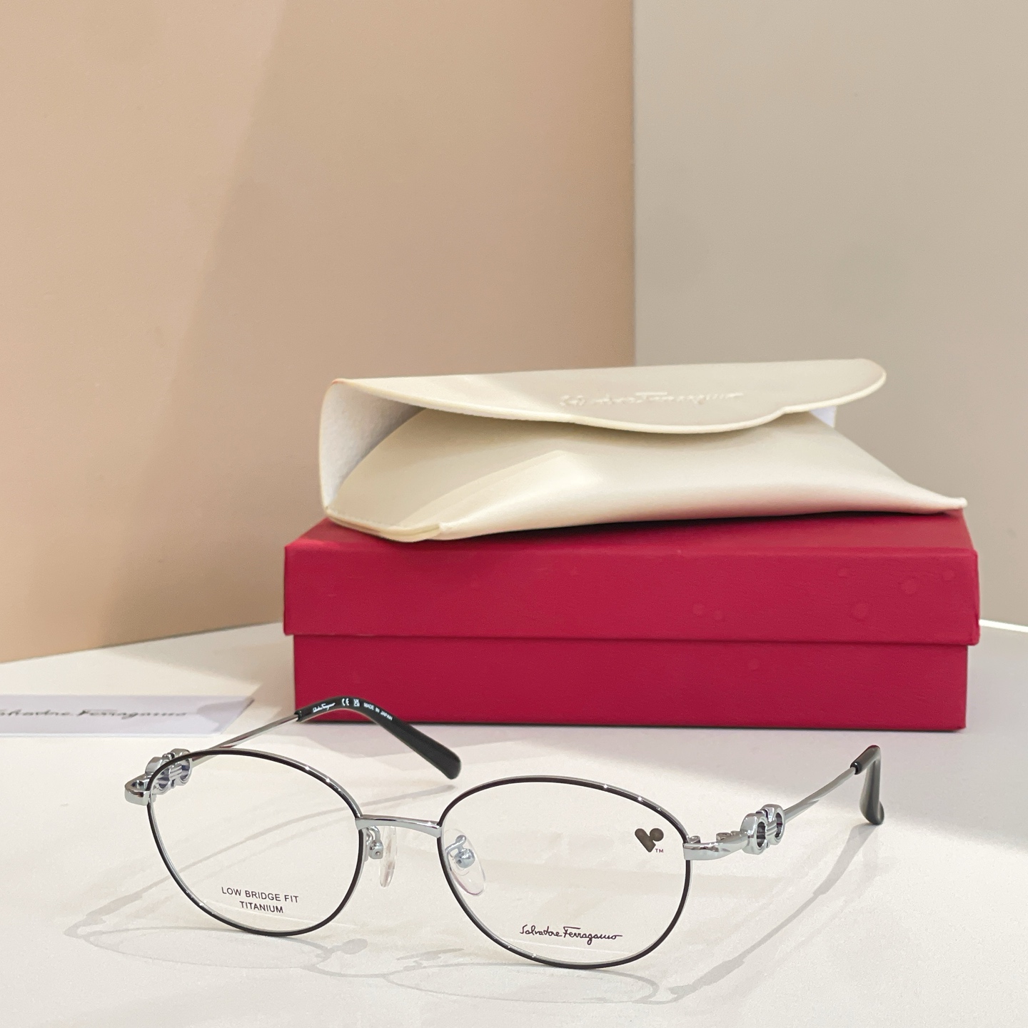 Salvatore ferragam* 菲*拉格慕 💚💚MODEL：SF2575LB💚💚💚SIZE：53