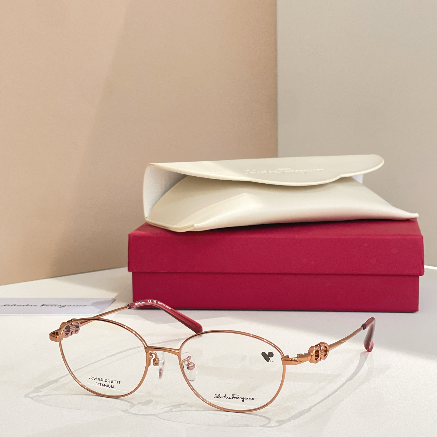 Salvatore ferragam* 菲*拉格慕 💚💚MODEL：SF2575LB💚💚💚SIZE：53